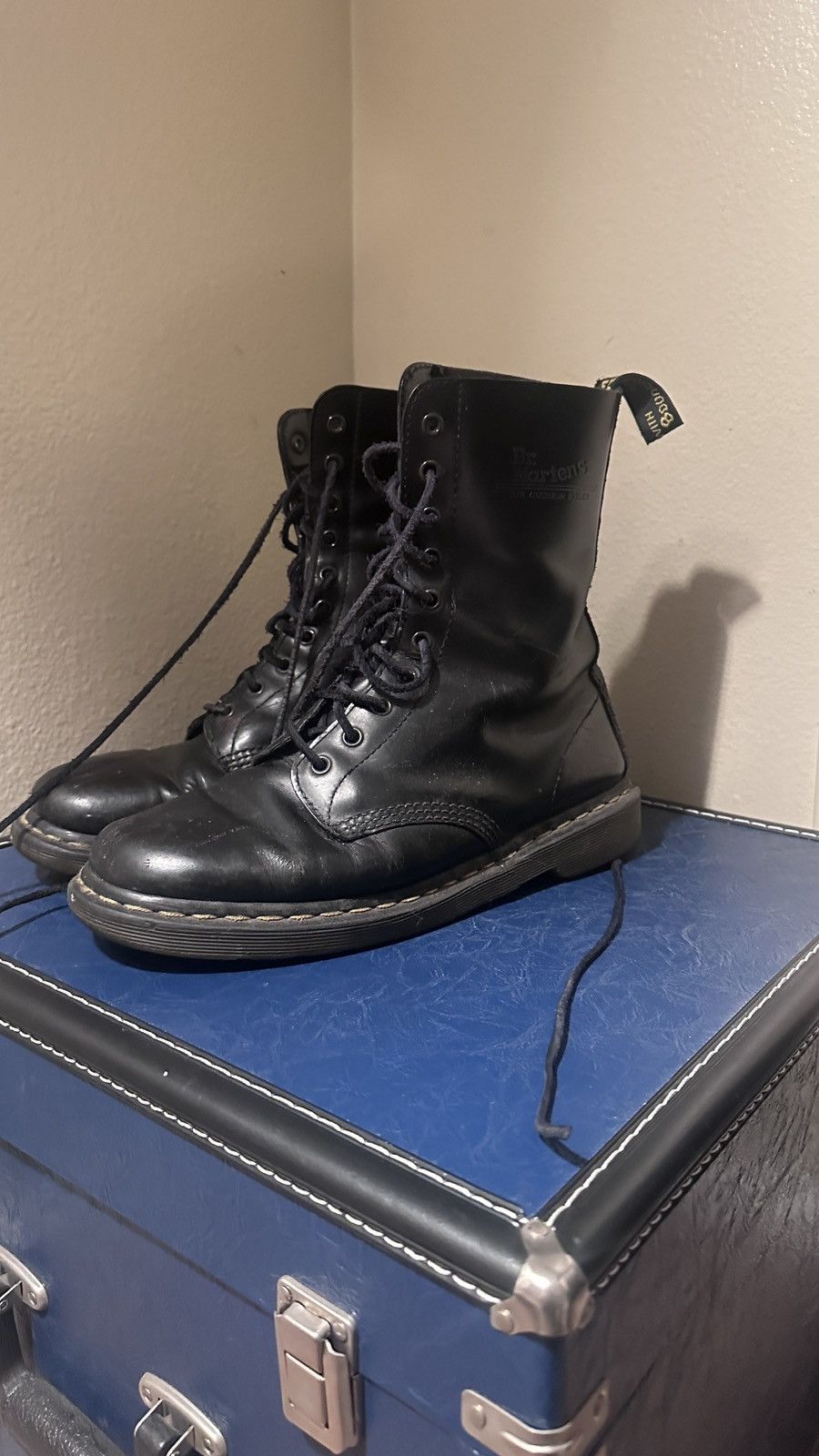 Dr. Martens 10 Eyelet Docs Size US 11 / EU 44 - 1 Thumbnail