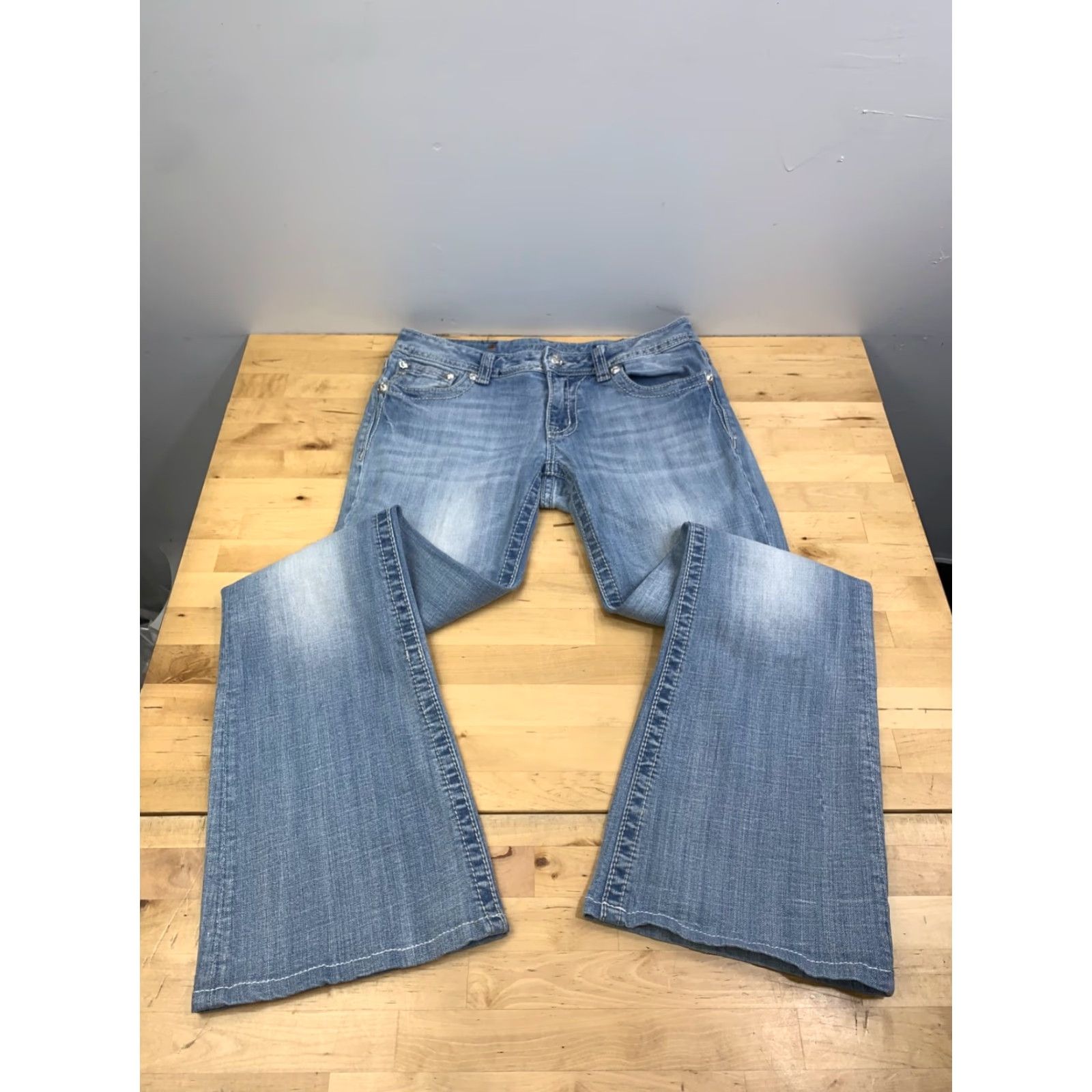 Miss Me VINTAGE Miss Me Jeans Womens Flared 5-Pocket Denim Blue 29x31 Peace Symbol Embellished 12719 Mens? Size 29" - 5 Thumbnail