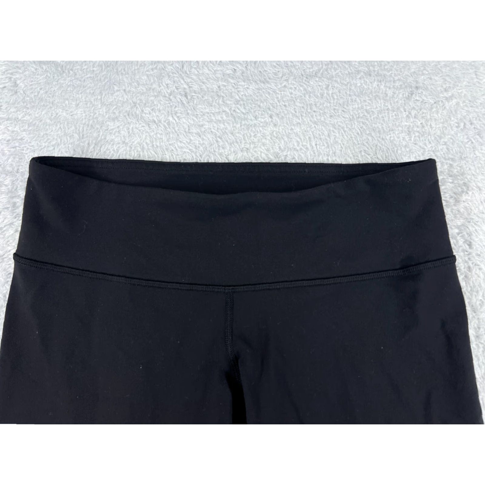 Lululemon Lululemon Womens 8 Black Wunder Under Crop 20" Leggings Yoga Gym Workout Pants Cropped Pockets Size 30" / US 8 / IT 44 - 4 Thumbnail