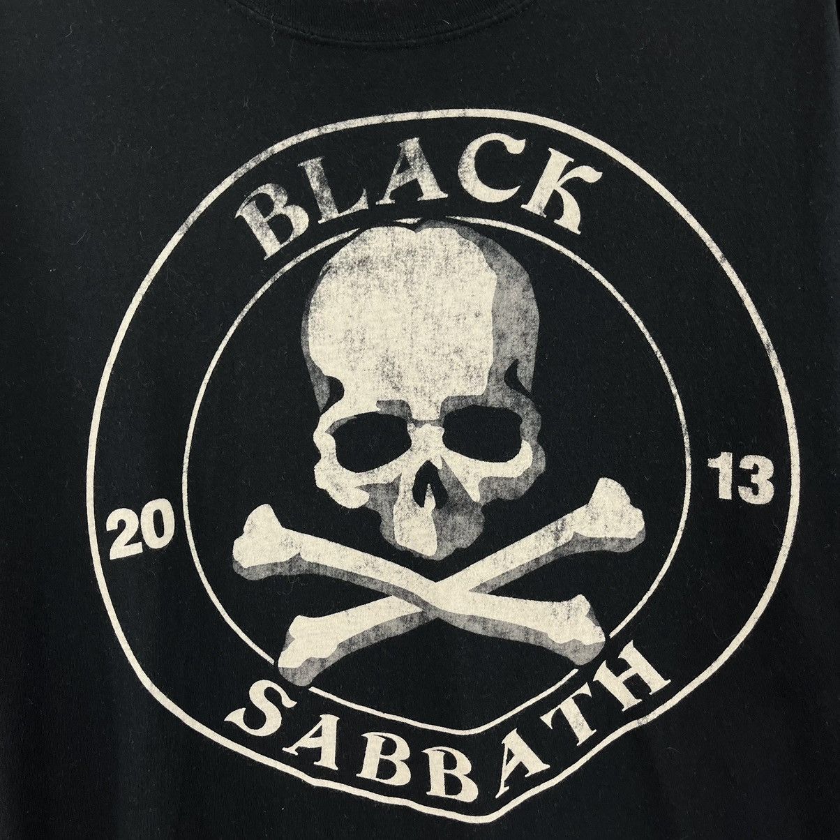 Band Tees × Black Sabbath Black Sabbath 2013 Tour Tee Rock Band T-Shirt Big Logo Sz XL Size US XL / EU 56 / 4 - 3 Thumbnail