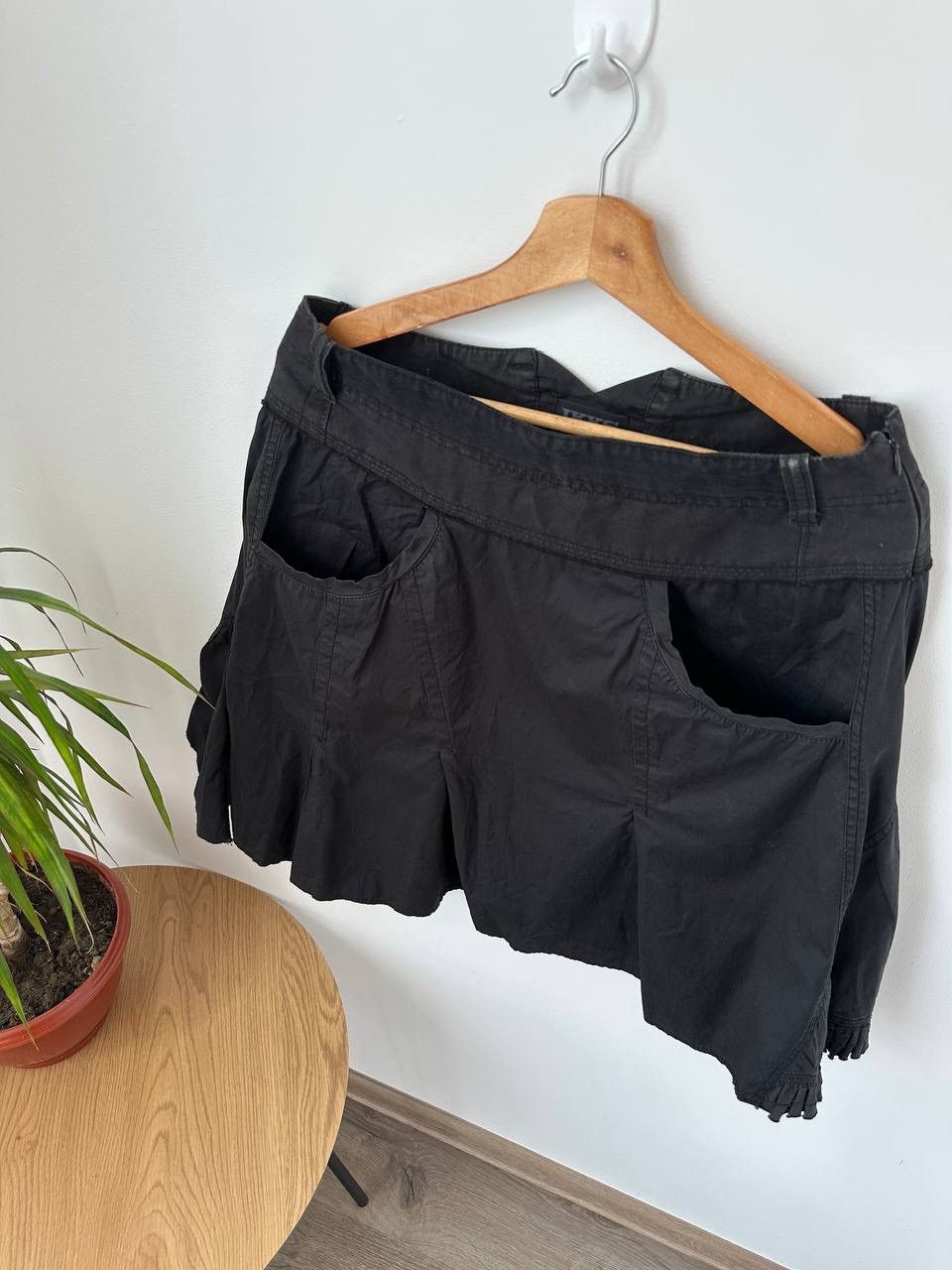 Japanese Brand × Vintage Vintage IKKS Womens Black Avant Garde Cargo Black Mini Skirt Size 30" / US 8 / IT 44 - 9 Thumbnail