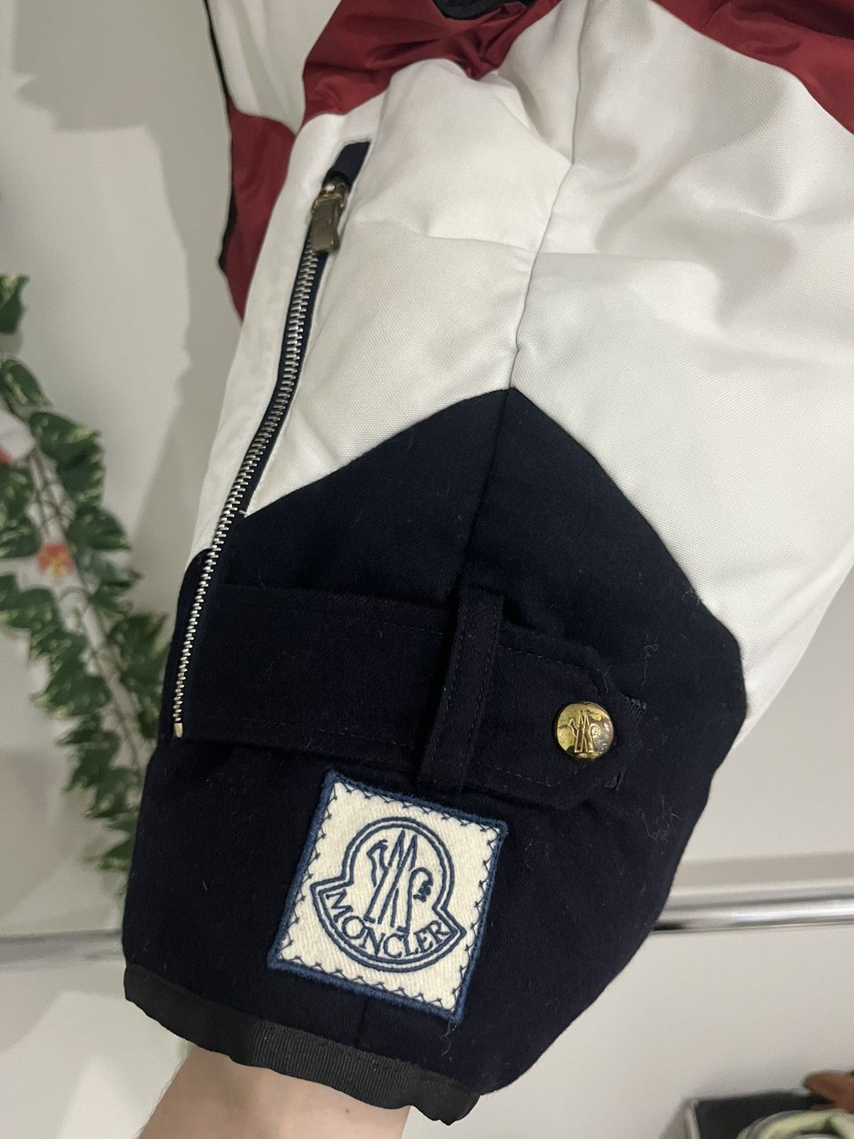 Moncler 2010s Moncler Gamme Bleu Puffer Vest Size US L / EU 52-54 / 3 - 5 Thumbnail