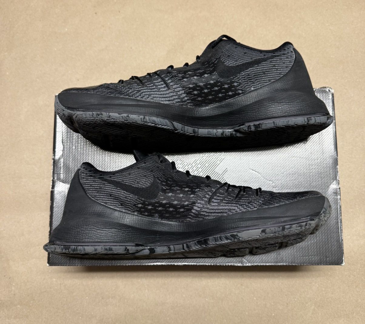Nike Nike KD 8 Blackout Kevin Durant Men’s size 14 basketball! Size US 14 / EU 47 - 2 Thumbnail