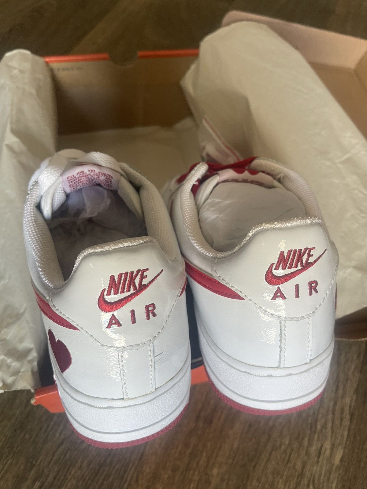 Nike Nike Air Force 1 2004 Valentines Day Size US 9.5 / EU 42-43 - 8 Thumbnail