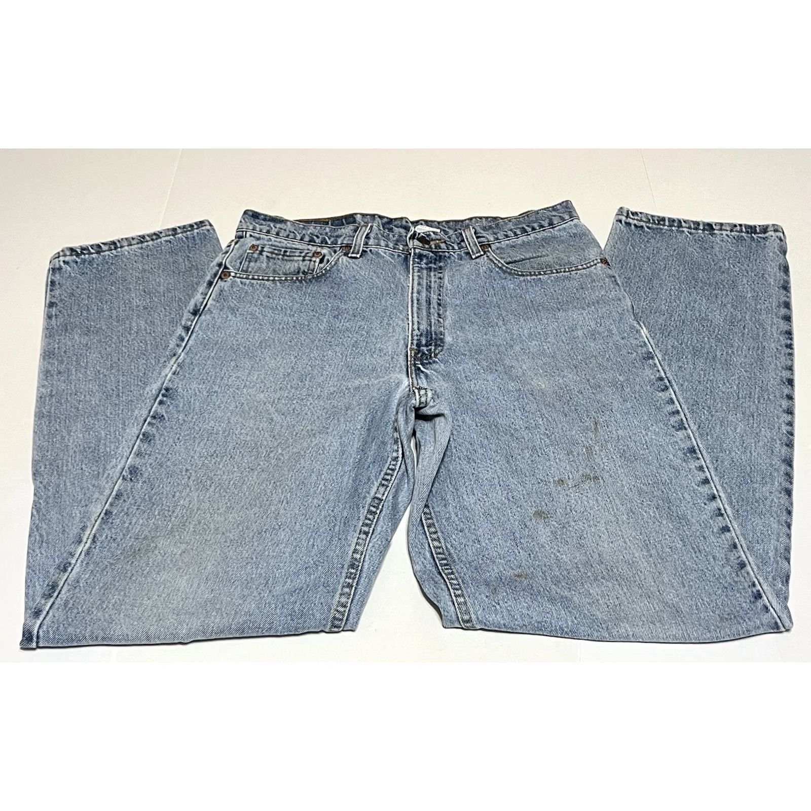 Levi's VINTAGE Levi's 550 Jeans Relaxed Fit Mens Blue Distressed 33x34 Grunge 34x34 Tags 5-Pocket Denim Slim Straight Mid Rise Jeans Mens Size US 33 - 2 Thumbnail