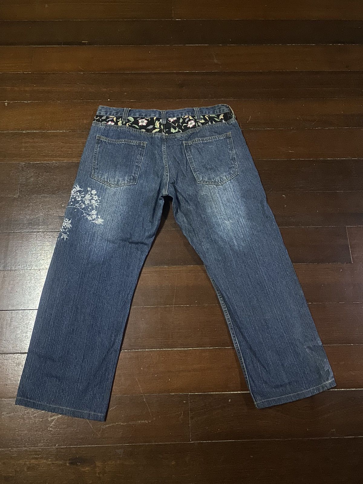 Japanese Brand Fire 🔥 Karakuri tamashi embroidered flower SUKARJAN JEANS Size US 37 - 5 Thumbnail
