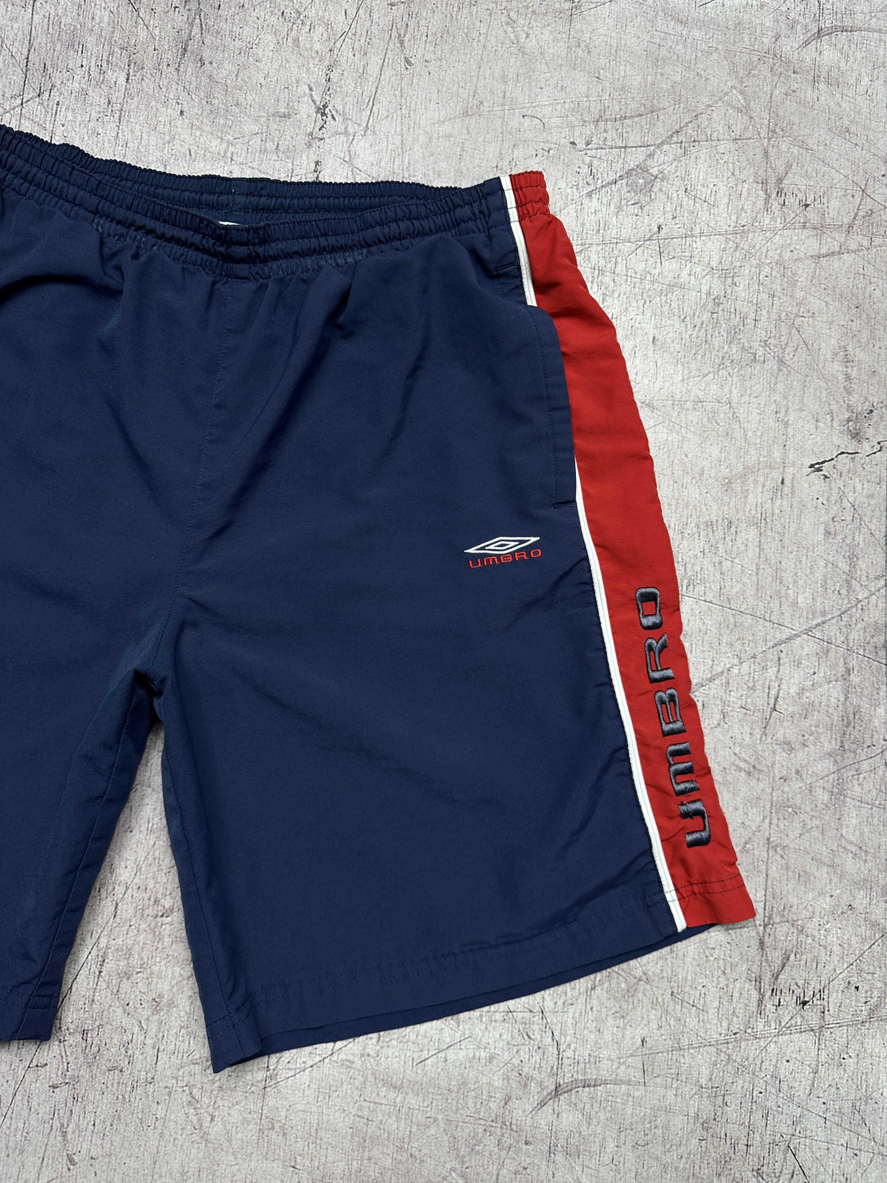 Umbro Umbro Vintage Mens Nylon Shorts Size US 34 / EU 50 - 2 Thumbnail