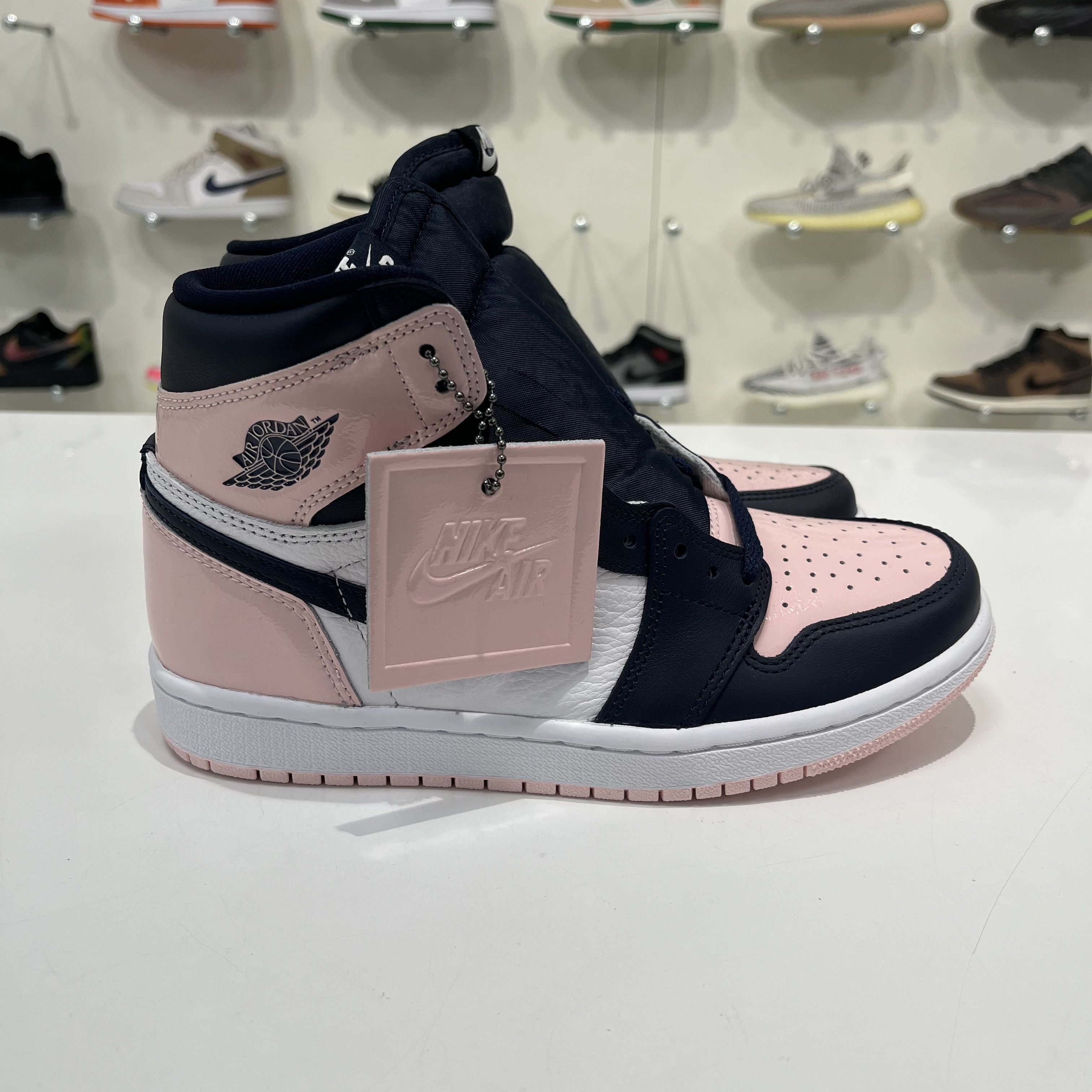 Nike Air Jordan1 Retro High OG Atmosphere (W) Size US 6.5 / IT 36.5 - 4 Thumbnail