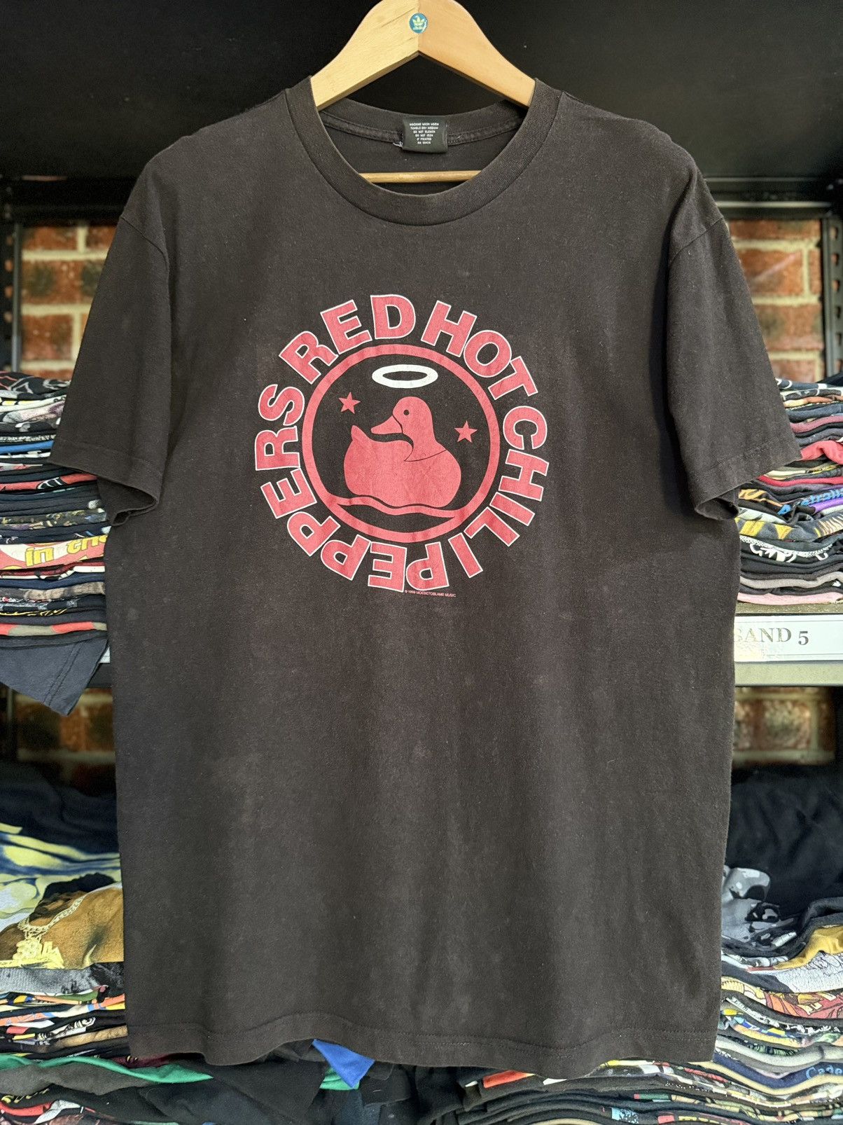 Thrashed Vintage 90s Red Hot Chilli Peppers Sun Faded Tee