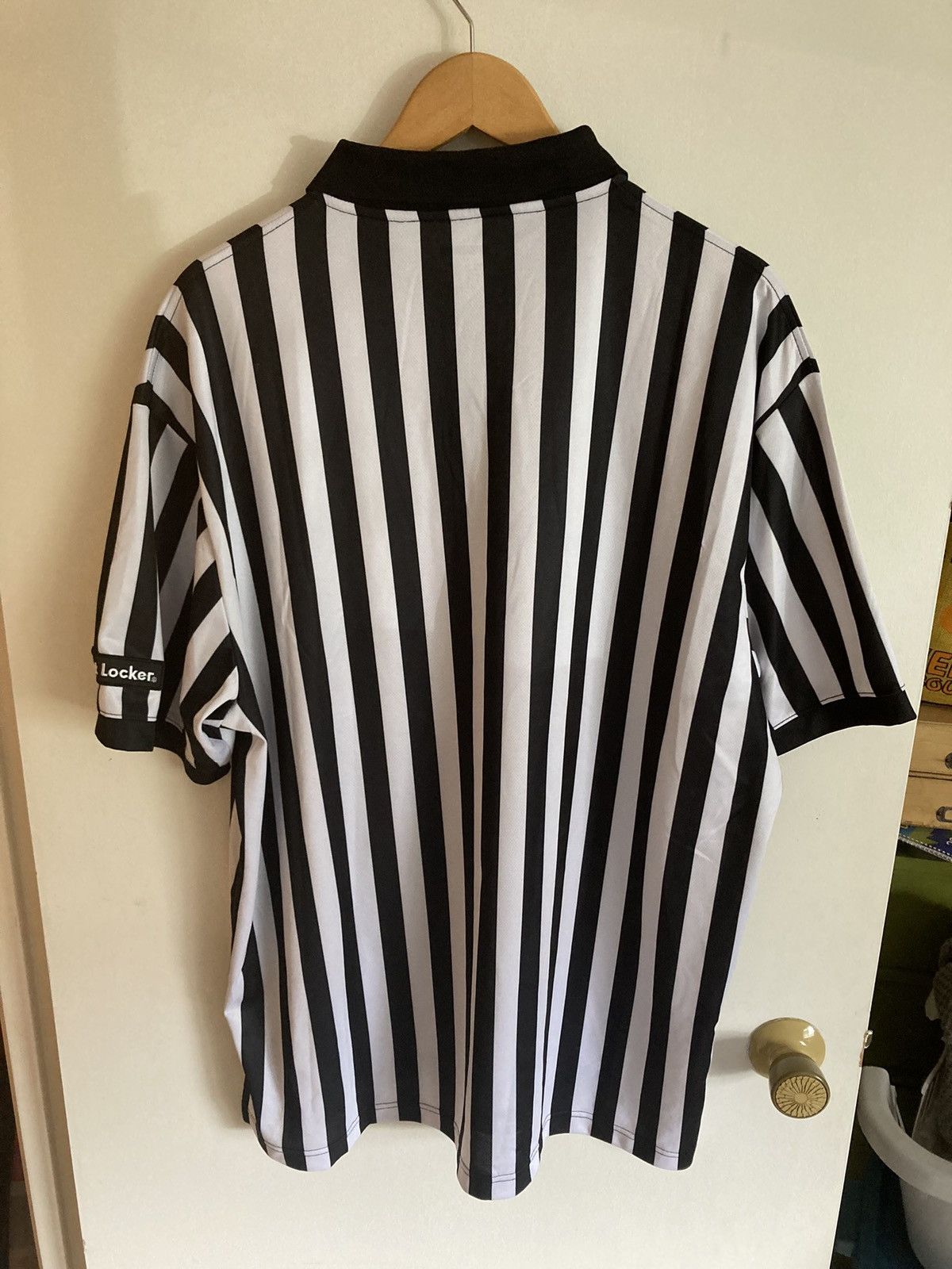Foot Locker Footlocker Employee Referee Uniform Size US XL / EU 56 / 4 - 3 Thumbnail