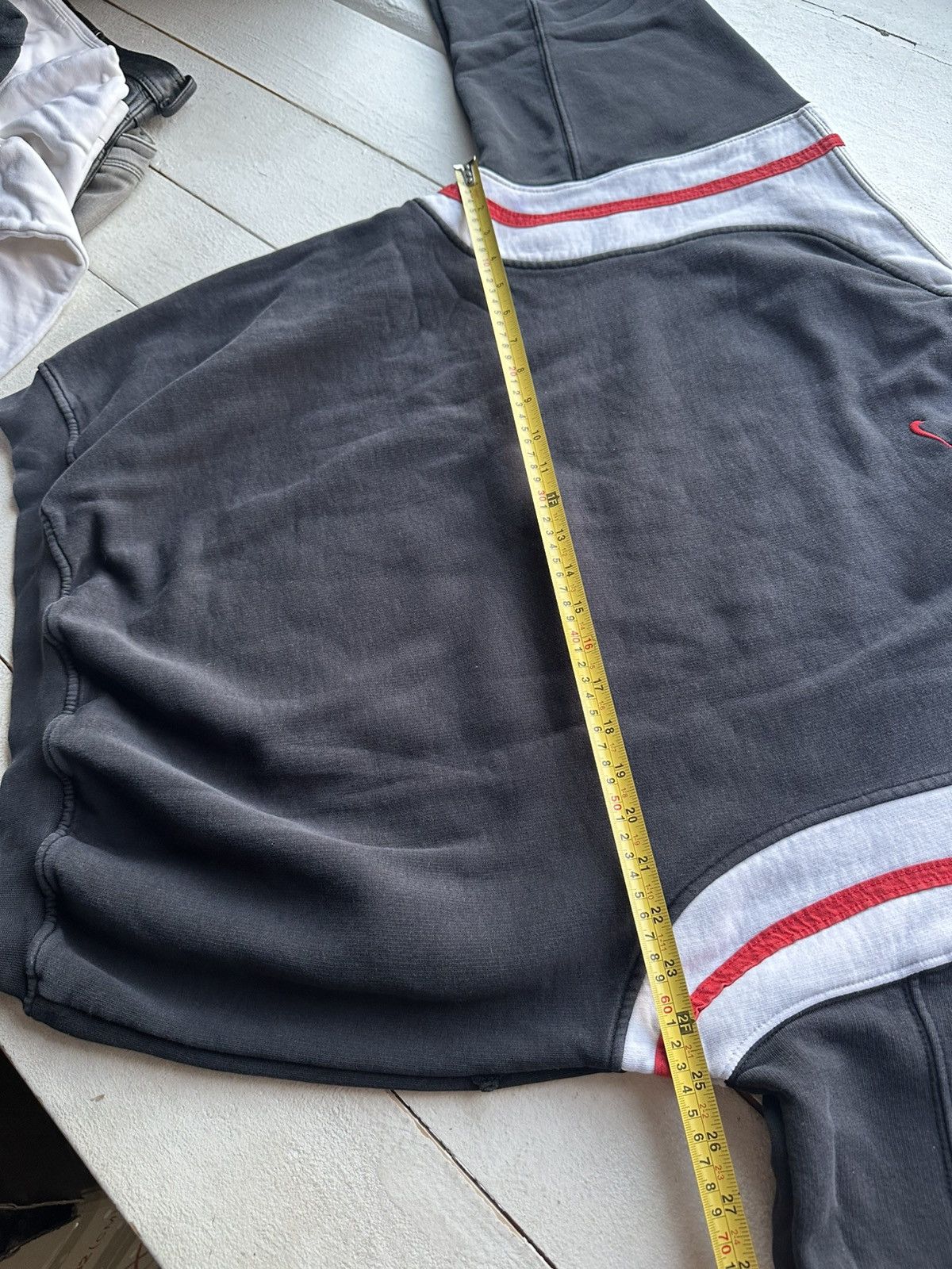 Vintage 🚨90s Nike Big Logo Swoosh FADE Oversized Sweatshirt y2k rare Size US XL / EU 56 / 4 - 21 Thumbnail