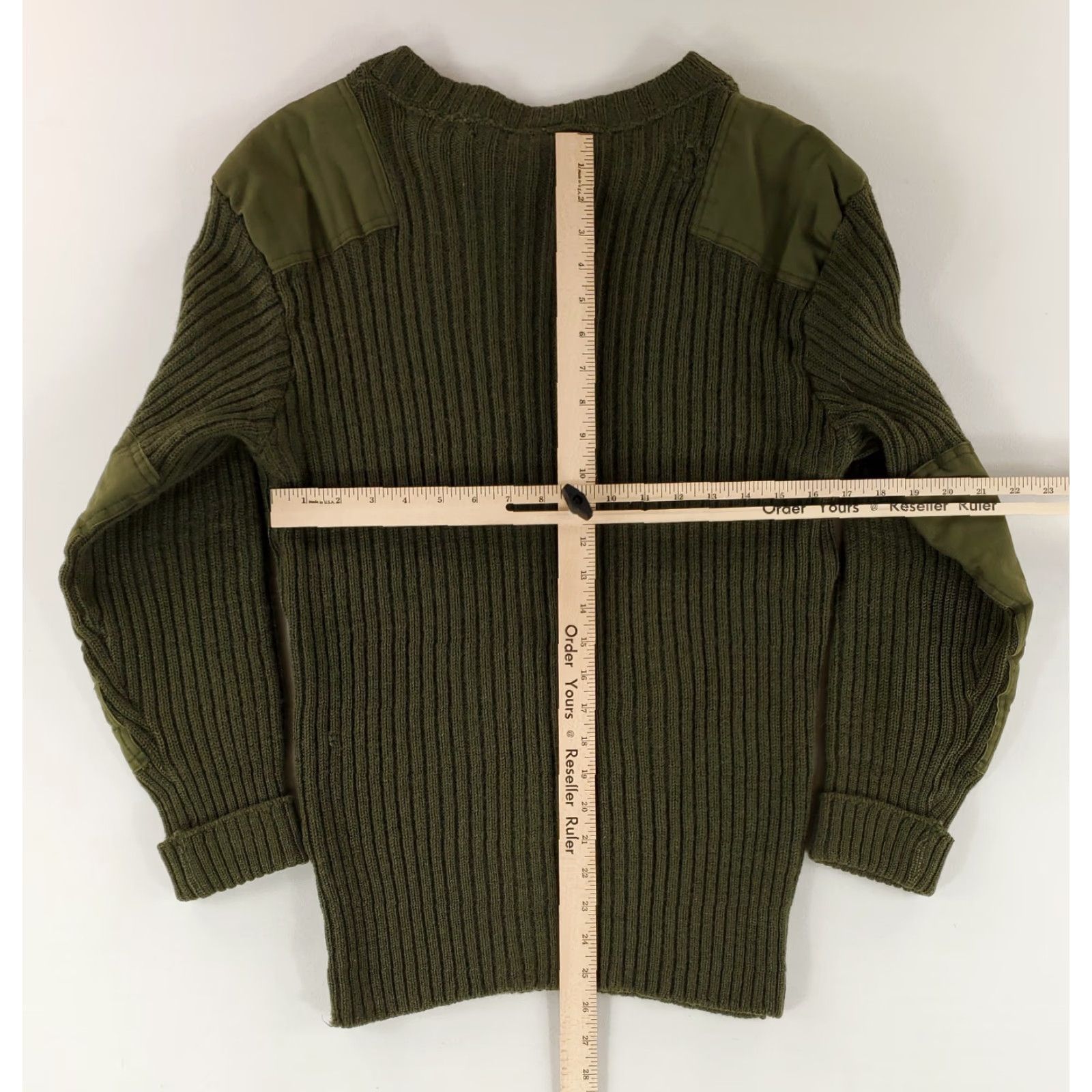 Commando VINTAGE USMC Commando Sweater 100% Wool Olive Green Pullover Mens L 42 Green Pullover Men L 42 Mended hole Size US L / EU 52-54 / 3 - 8 Thumbnail