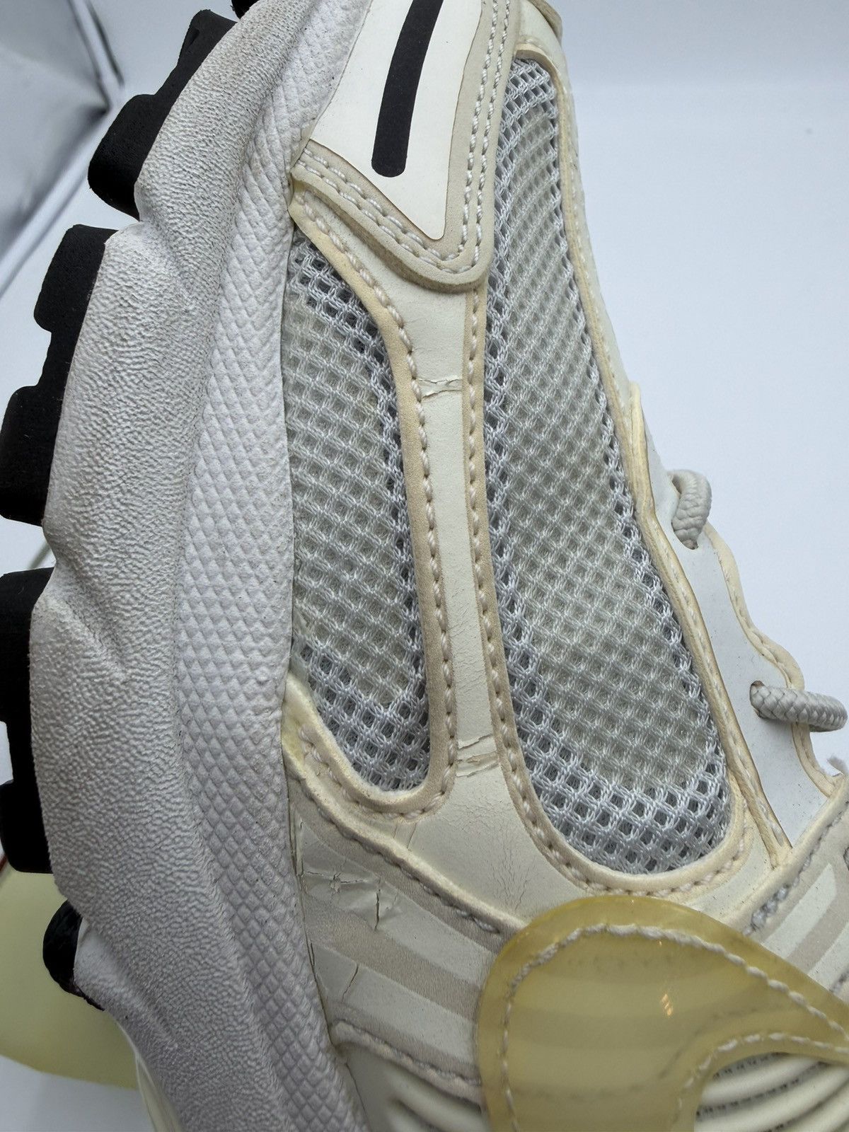 A-COLD-WALL* × Nike Zoom Vomero 5 Sail Size US 10 / EU 43 - 6 Thumbnail
