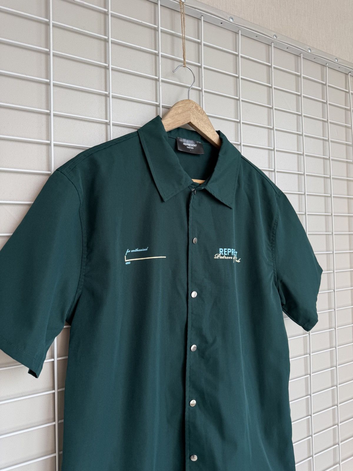 Represent Clo. Represent Patron of the Club Snap Shirt Mens Size L Size US L / EU 52-54 / 3 - 3 Thumbnail