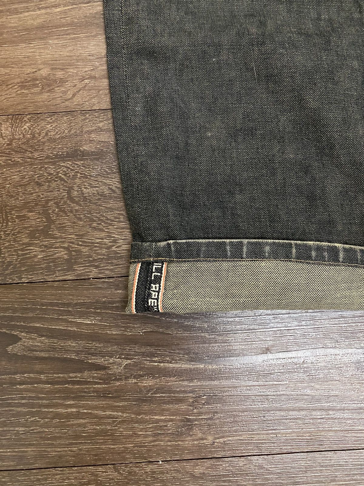 Bape × Vintage A bathing ape vintage jeans Size US 34 / EU 50 - 6 Thumbnail