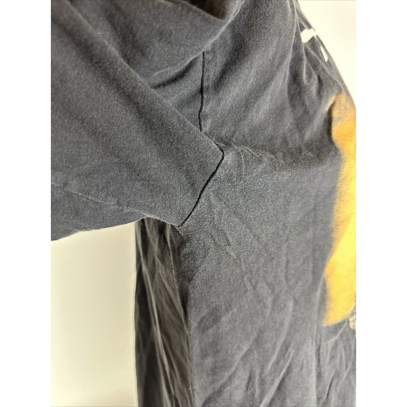 Vintage Vintage Pyramid 90's Twister Movie Promo T Shirt Men’s XL Size US XL / EU 56 / 4 - 12 Thumbnail