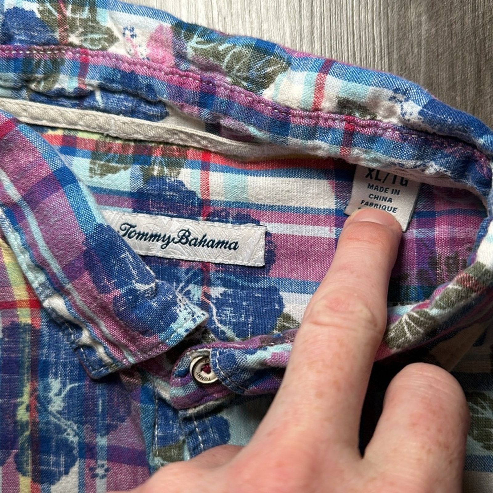 Tommy Bahama Tommy Bahama Floral Plaid Linen Blend Short Sleeve - XL Size US XL / EU 56 / 4 - 6 Thumbnail