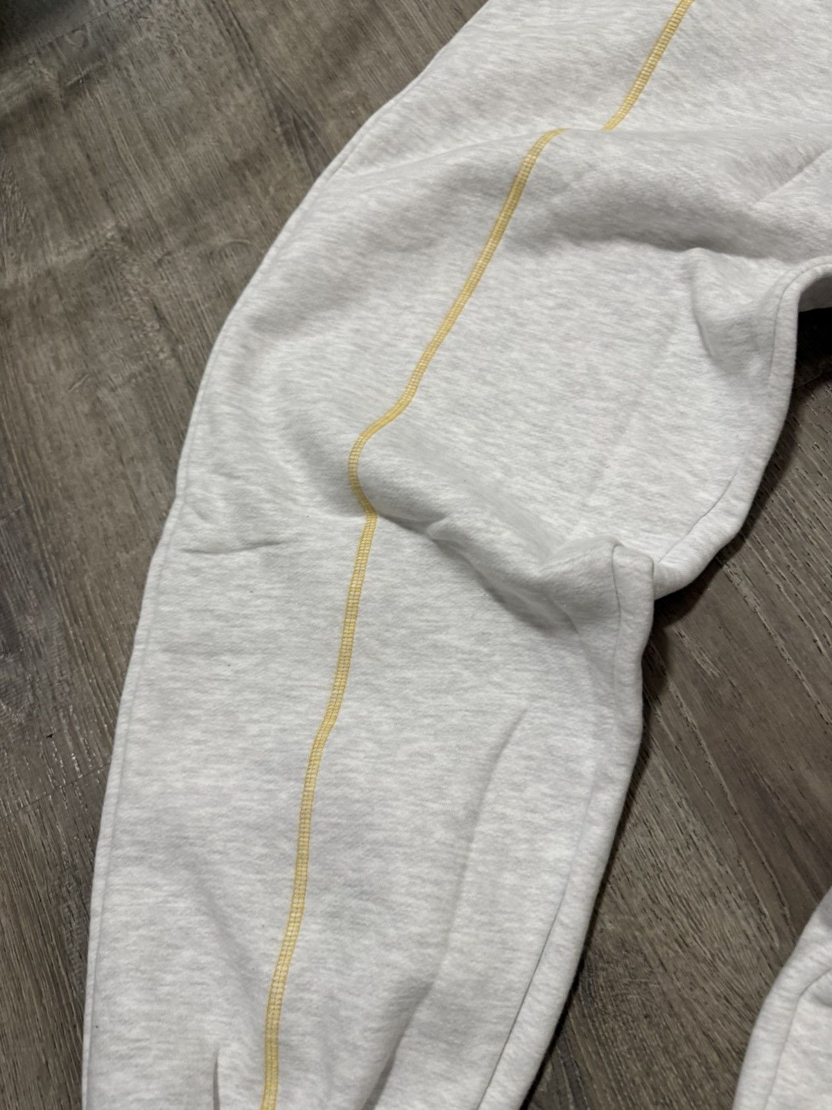 The GV Gallery Gv Gallery Raspberry Hills Serger Sweatpants Size Small DESC Size US 32 / EU 48 - 6 Thumbnail