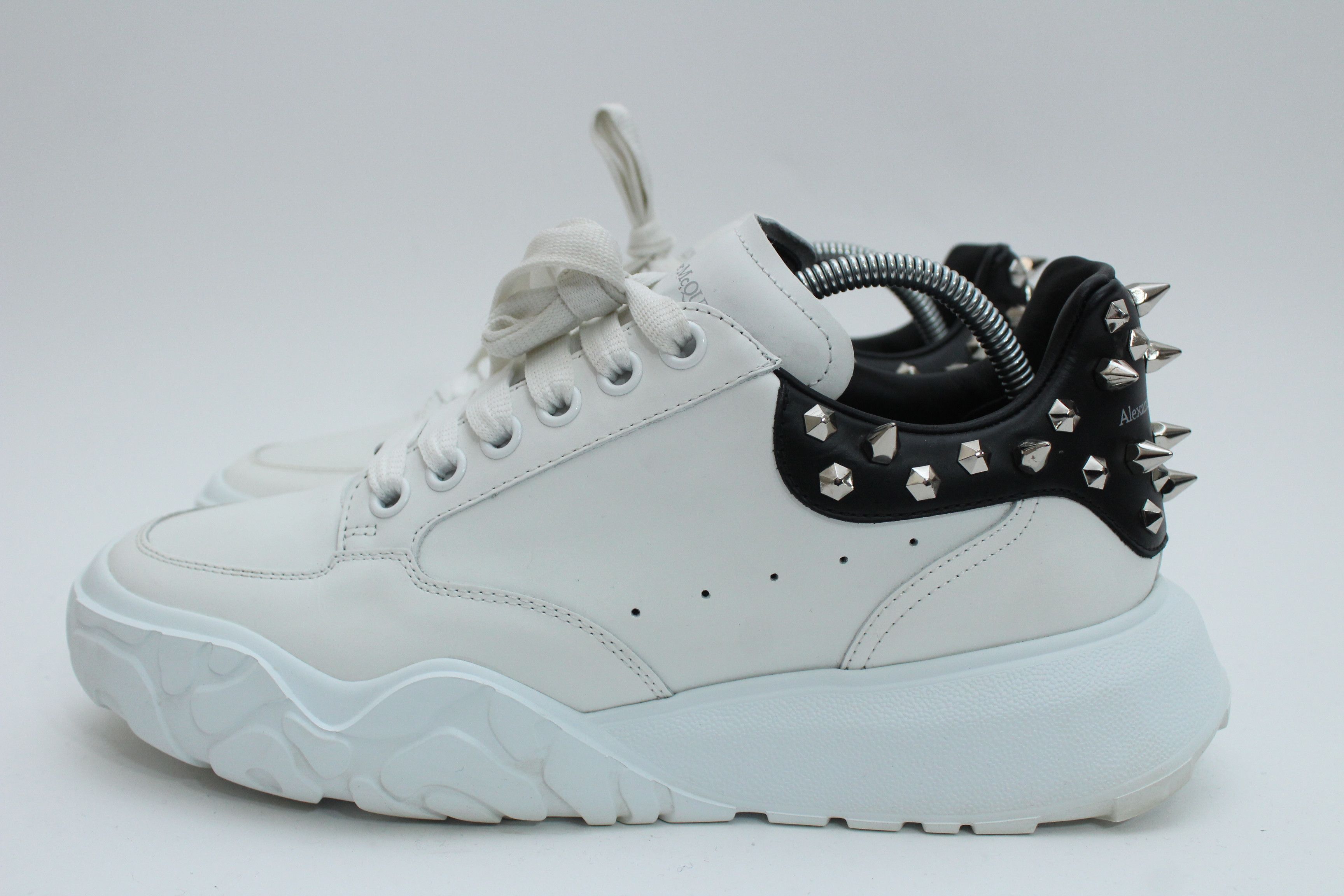 Alexander McQueen Alexander McQueen Court Trainer Studded Black/White Sneakers Size US 8 / EU 41 - 2 Thumbnail