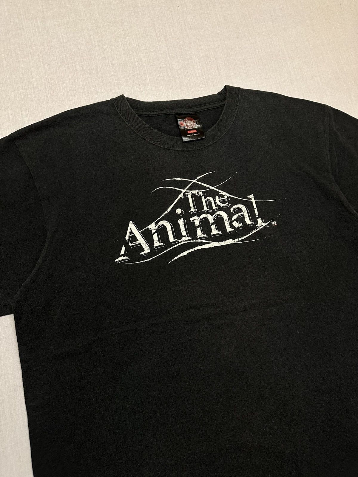 WWE vintage 2005 "Batista The Animal" merchandise tee from WWE. Size US XL / EU 56 / 4 - 4 Thumbnail