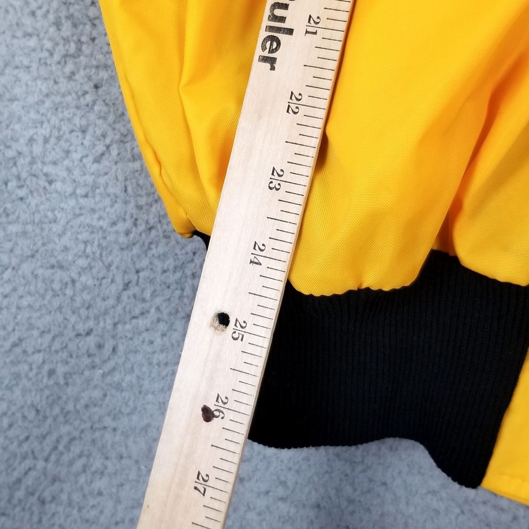 Vintage VINTAGE DeLong Jacket Mens Bomber Satin Nylon L Yellow Cars USA 90s Size US L / EU 52-54 / 3 - 5 Thumbnail