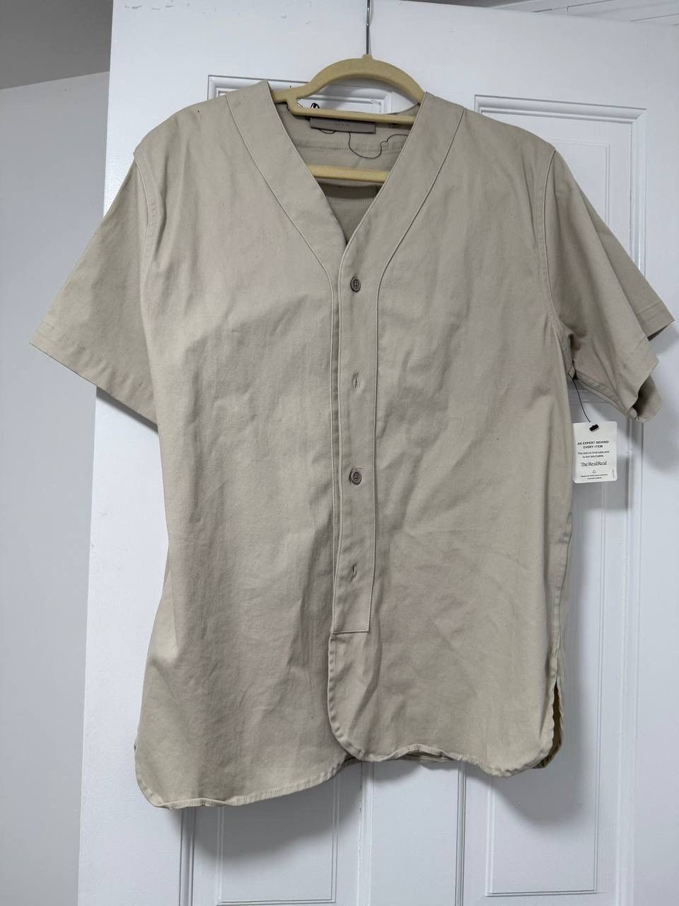 Fear of God Fear of God ESSENTIALS Fog Wheat Boy Scout Baseball Jersey Size L / US 10 / IT 46 - 1 Thumbnail
