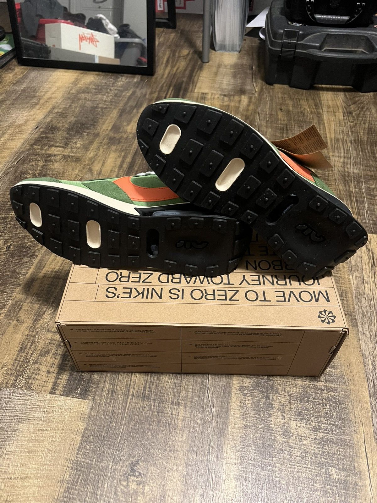 Nike Air Max Pre Day LX Chlorophyll Size US 10.5 / EU 43-44 - 7 Thumbnail