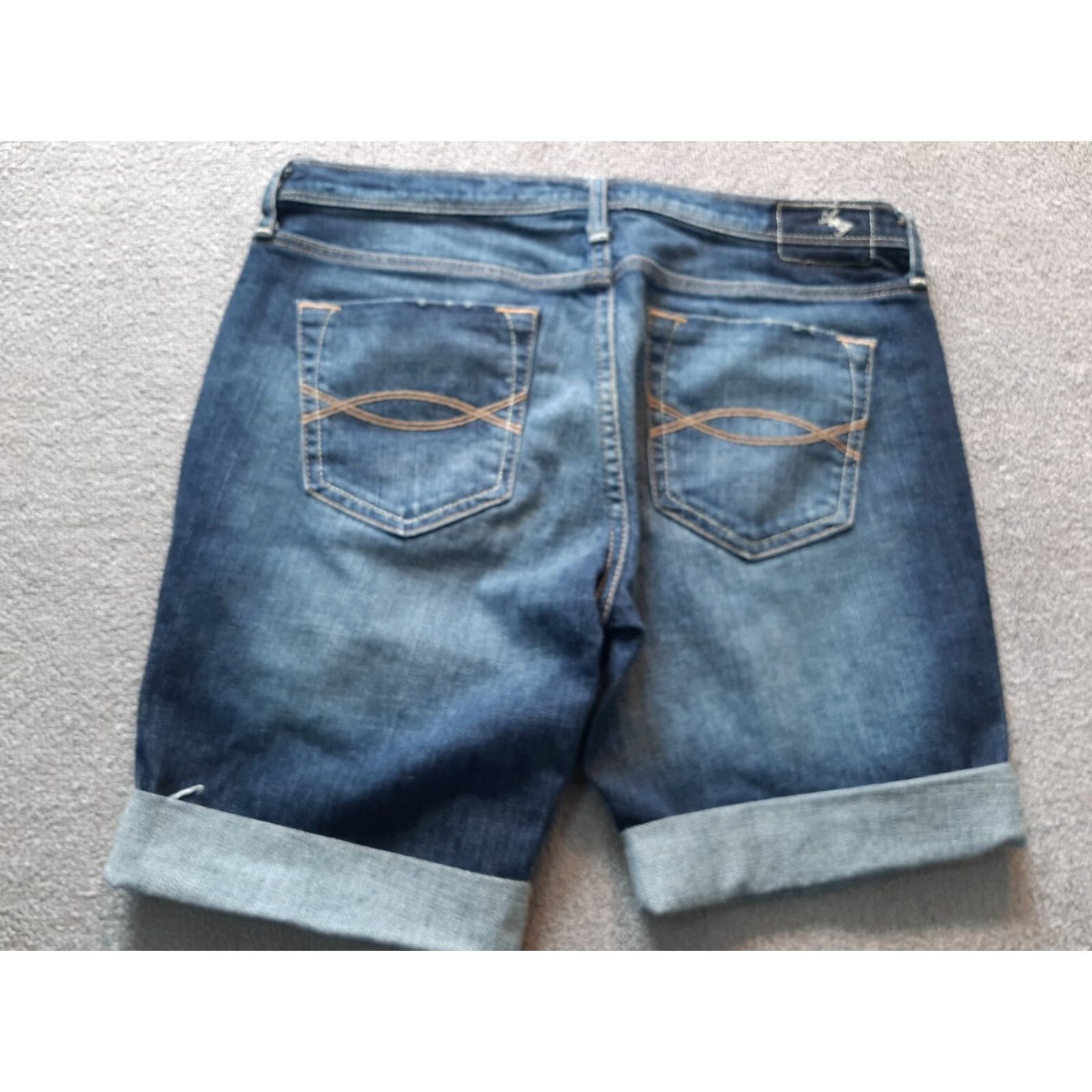 Abercrombie & Fitch Womens sz 2 Abercrombie & Fitch Denim Shorts blue cuffed Size 26" / US 2 / IT 38 - 2 Thumbnail