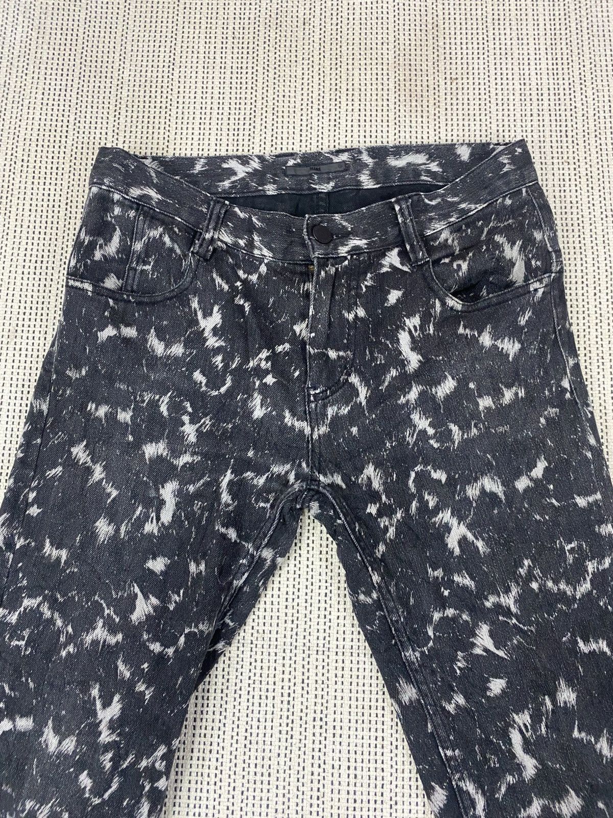 HARE Here Jeans – Classic Fit, Distressed Detailing Premium Denim Size US 30 / EU 46 - 1 Thumbnail
