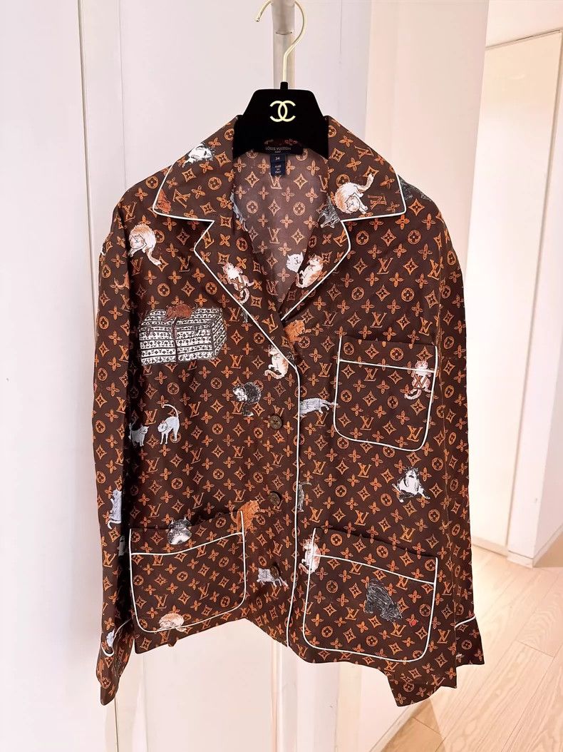 Louis Vuitton Louis Vuitton size 34 Cat shirt full of logo shirt 2503-Ne Size US M / EU 48-50 / 2 - 1 Thumbnail