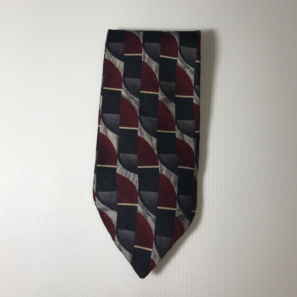 Haggar Haggar Clothing Co Vintage Geometric Silk Necktie Size ONE SIZE - 1 Thumbnail