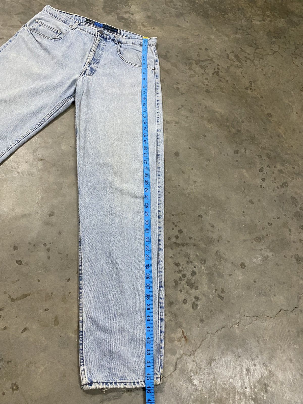 Levi's Vintage Levis Silver Tab Relaxed Wash Blue Distressed @310 Size US 33 - 12 Thumbnail