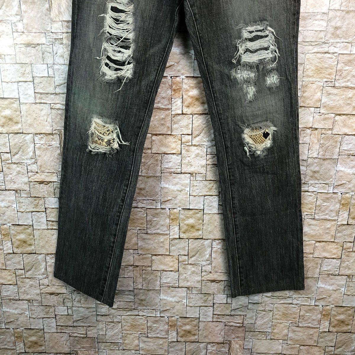 Schlussel Schlussel Black Distressed ripped Denim Pants #A1045 Size US 31 - 7 Thumbnail