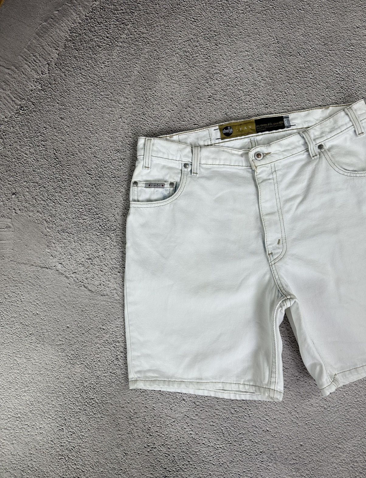 Jean × Levi's × Vintage Vintage Levi’s Silver Tab Lean Baggy Short 90s USA Y2K Size US 33 - 4 Thumbnail
