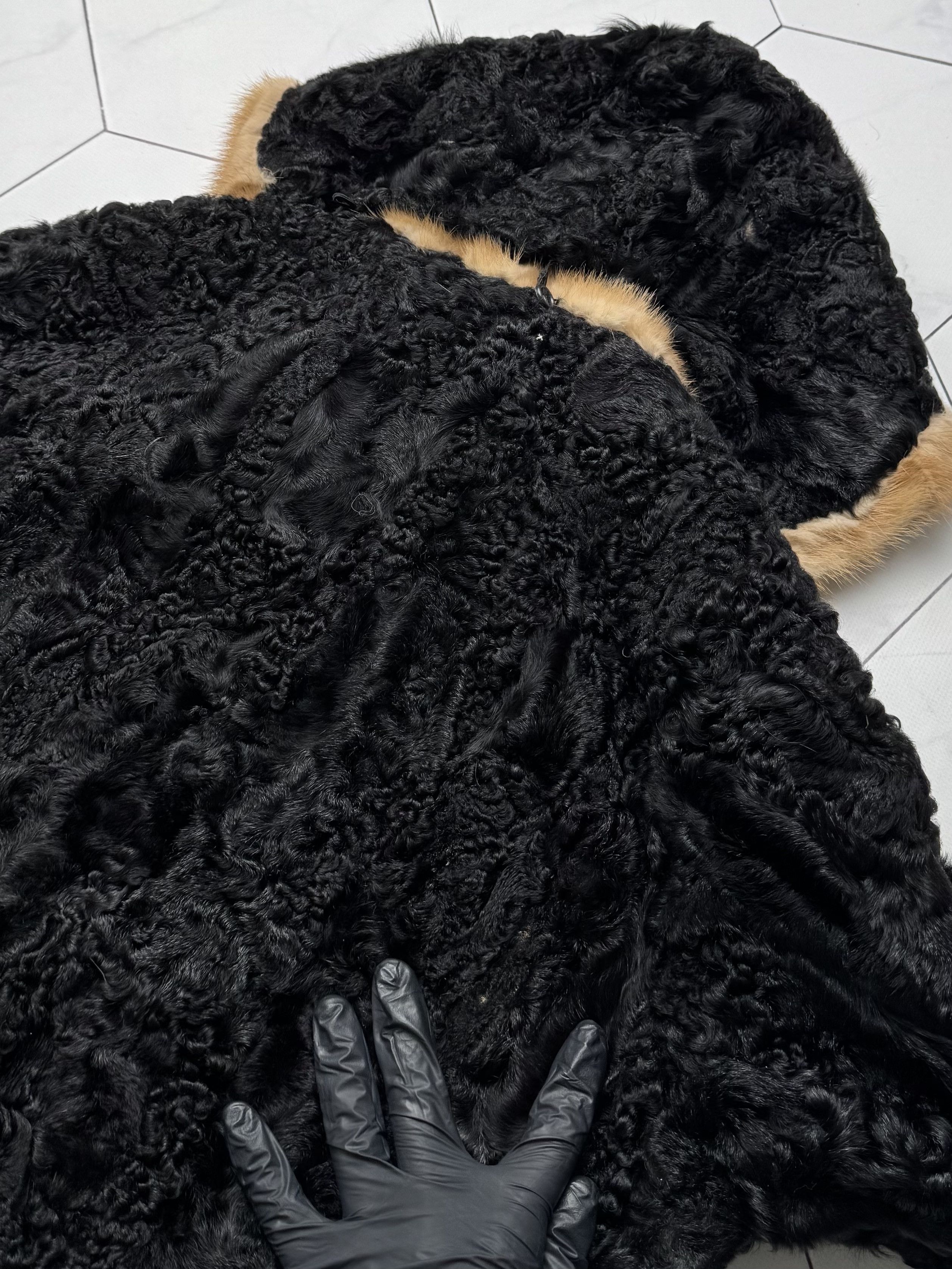 Vintage Vintage Real Fur Hooded Coat Size L / US 10 / IT 46 - 16 Thumbnail