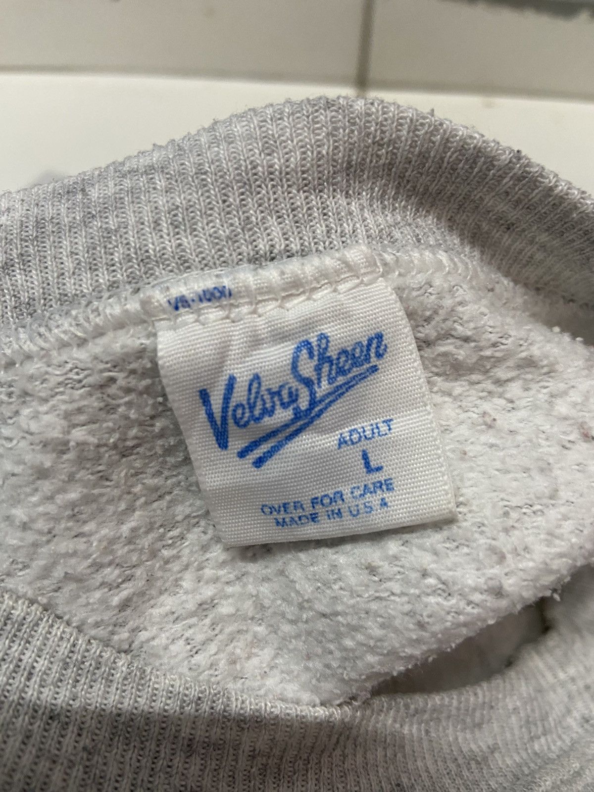 Vintage VINTAGE 90’S DONALD DUCK VELVA SHEEN CREWNECK SWEATSHIRT Size US L / EU 52-54 / 3 - 8 Thumbnail
