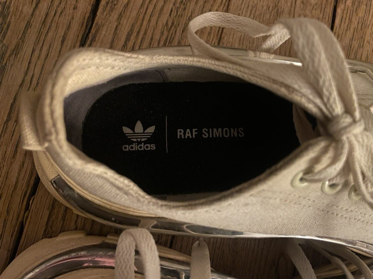 Adidas × Raf Simons Raf Simons x adidas Detroit Runner cream chrome, size 7,5 40 Size US 7 / EU 40 - 9 Thumbnail