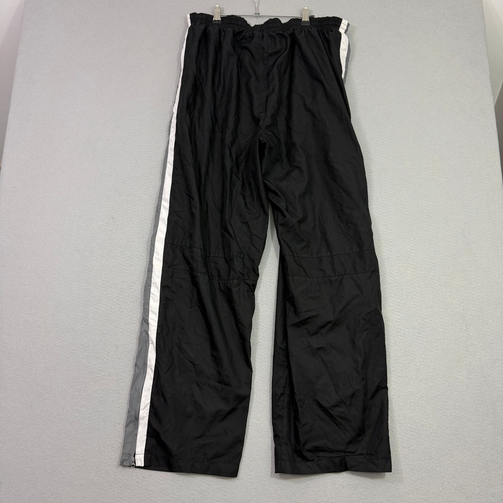 Vintage Vintage Athletic Works Windbreaker Track Pants Men's Large Size US 36 / EU 52 - 5 Thumbnail