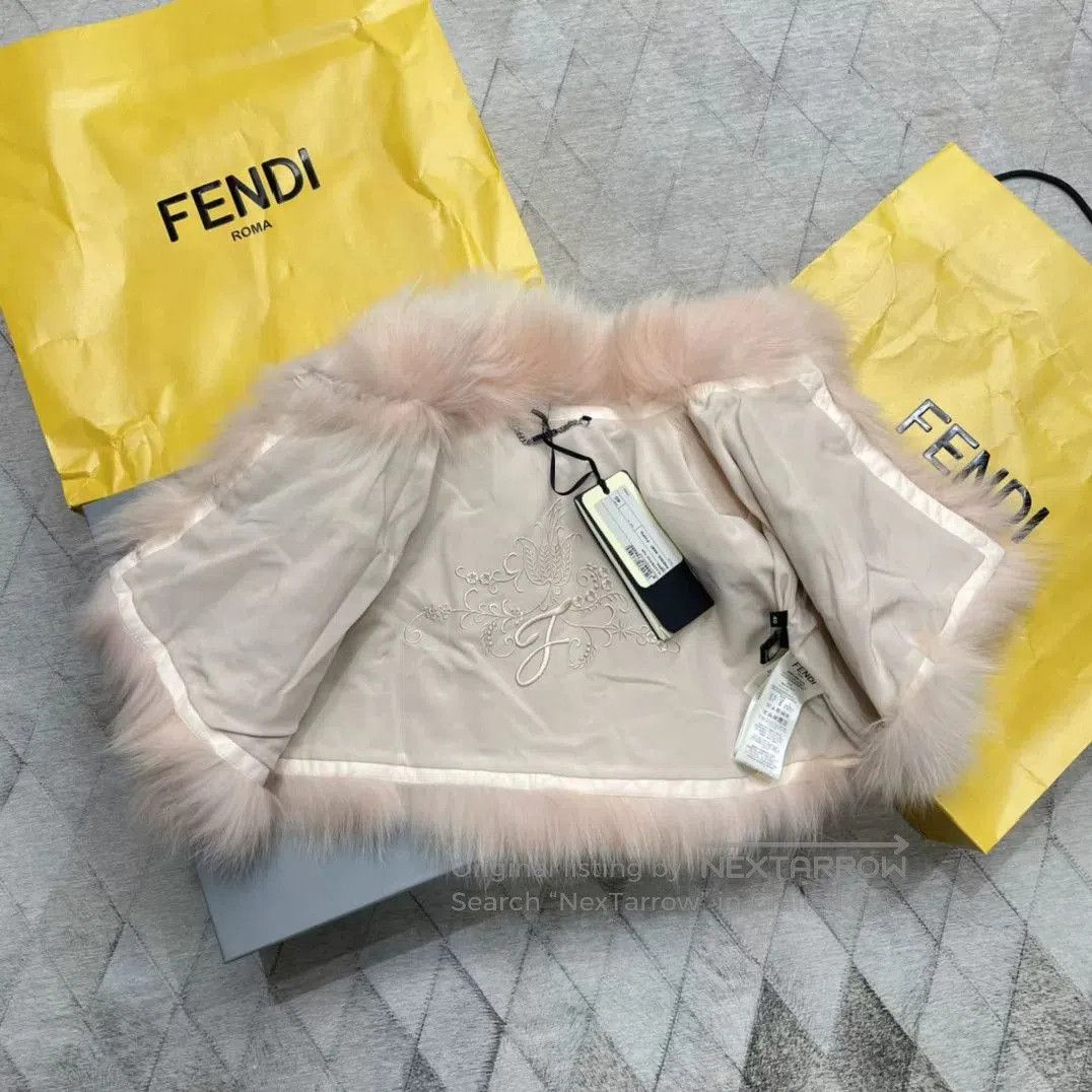 Fendi Fendi Fox Fur Cape Coat. Size S / US 4 / IT 40 - 2 Thumbnail