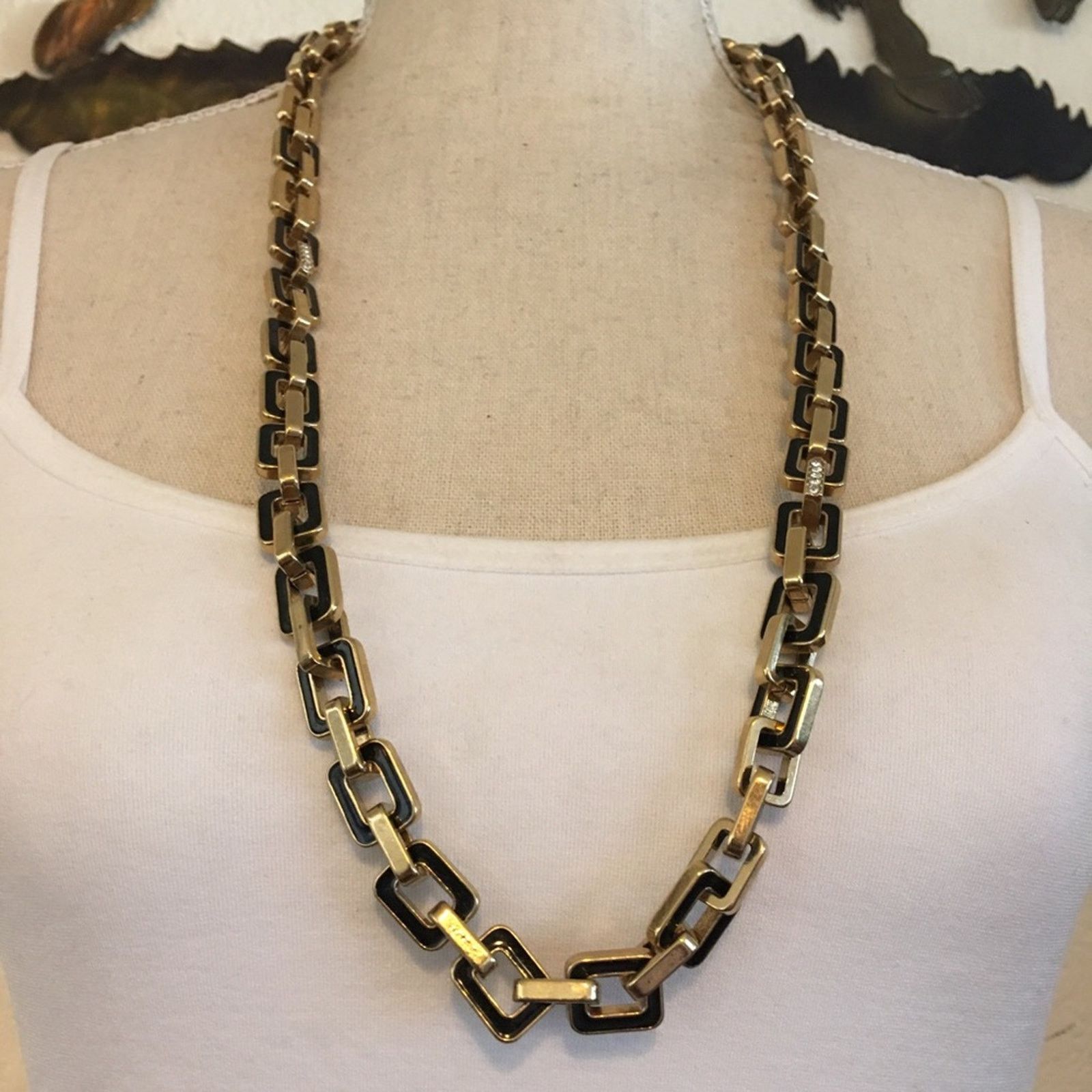 Vintage Vintage gold tone chunky link enamel necklace Size ONE SIZE - 1 Thumbnail