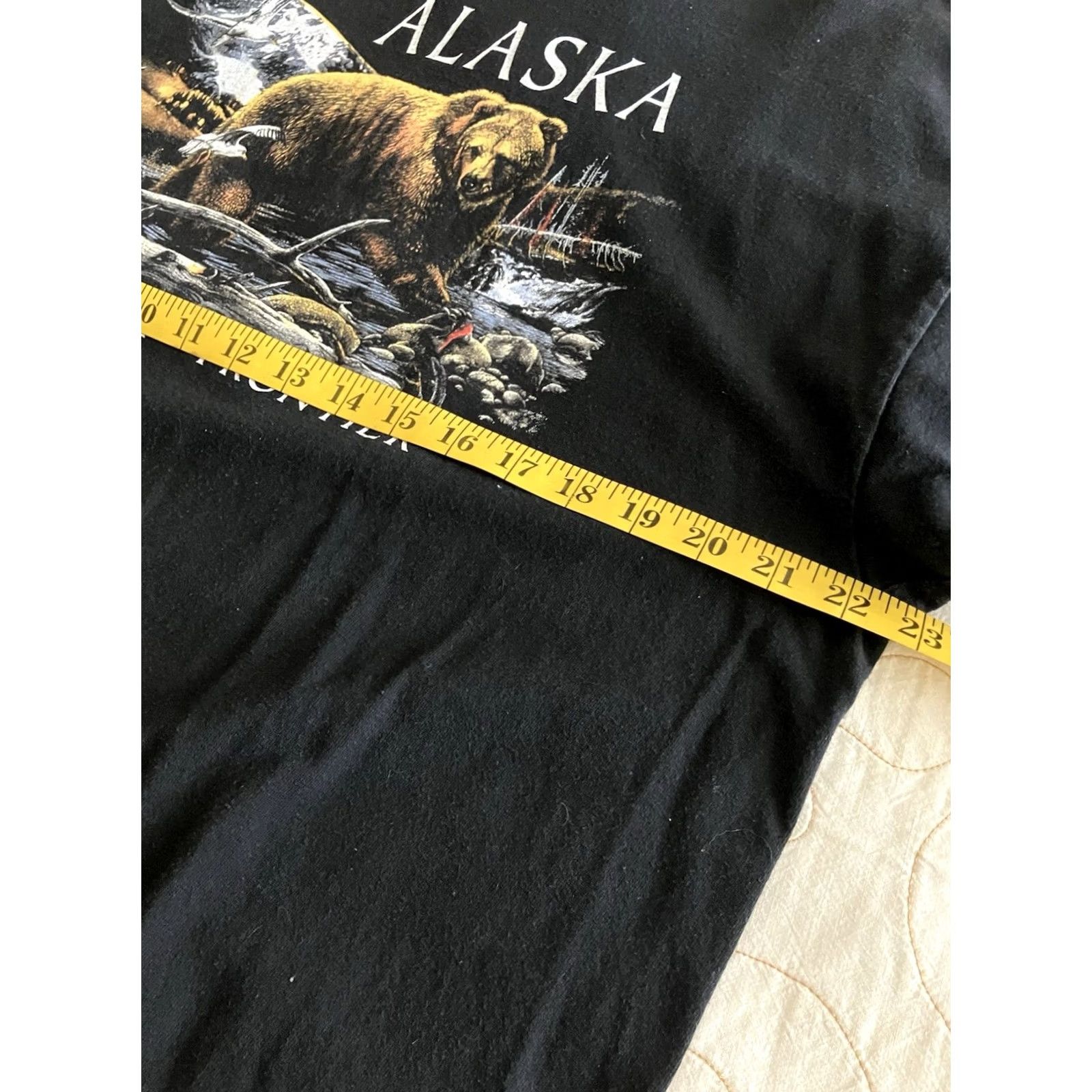 Vintage VINTAGE Alaska The Last Frontier Shirt XL Bear Grizzly Kodiak Birds Scene Mens T-Shirt Black Animals 80s Size US XL / EU 56 / 4 - 5 Thumbnail