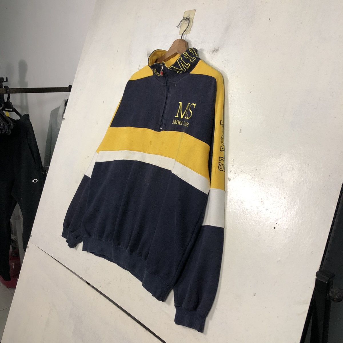 Japanese Brand 📌Half Zipper Sweatshirt Miki Sports Big Logo Size US L / EU 52-54 / 3 - 4 Thumbnail