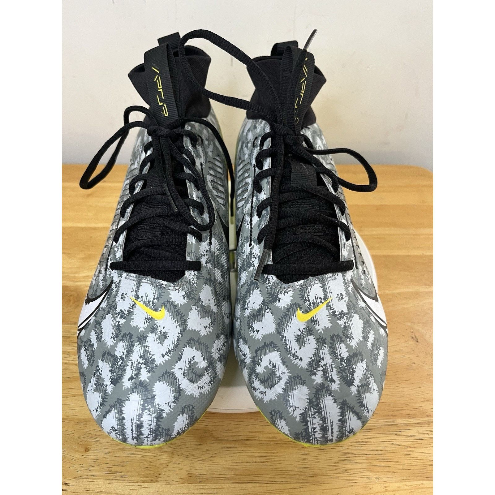 Nike Nike Vapor Edgr Pro 360 2 Football Cleats Black Volt SZ 11.5 Size US 11.5 / EU 44-45 - 4 Thumbnail