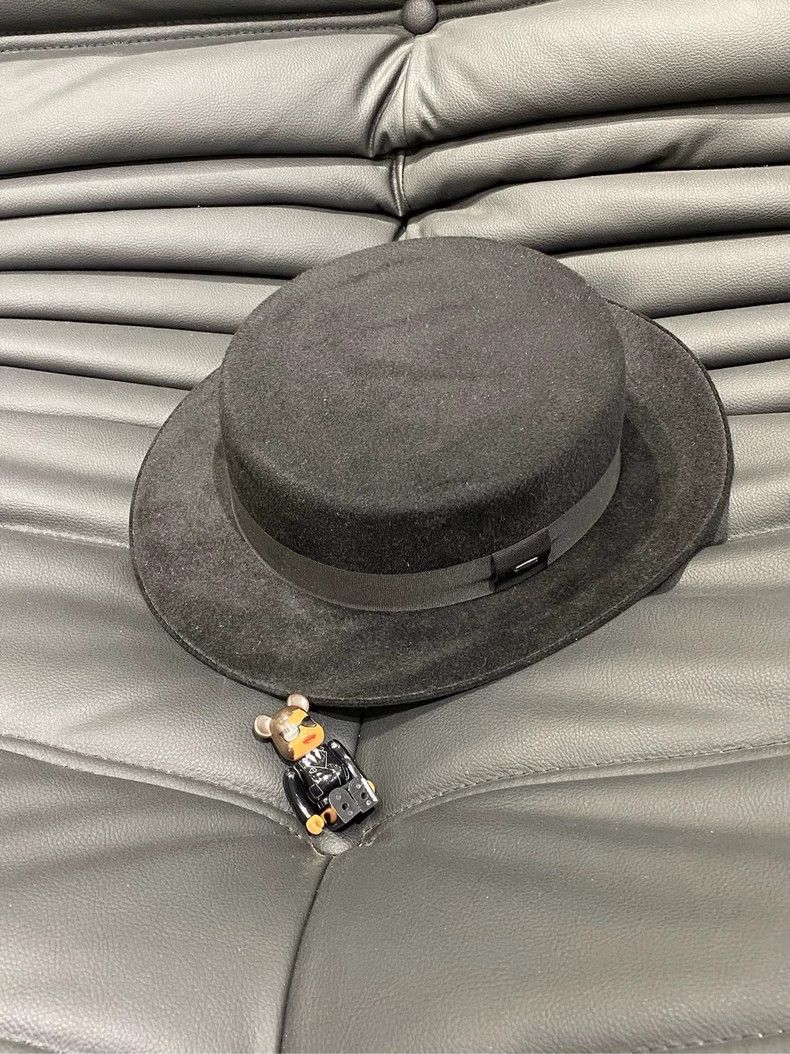 Saint Laurent Paris Saint Laurent Paris Black woolen British hat Size ONE SIZE - 1 Thumbnail