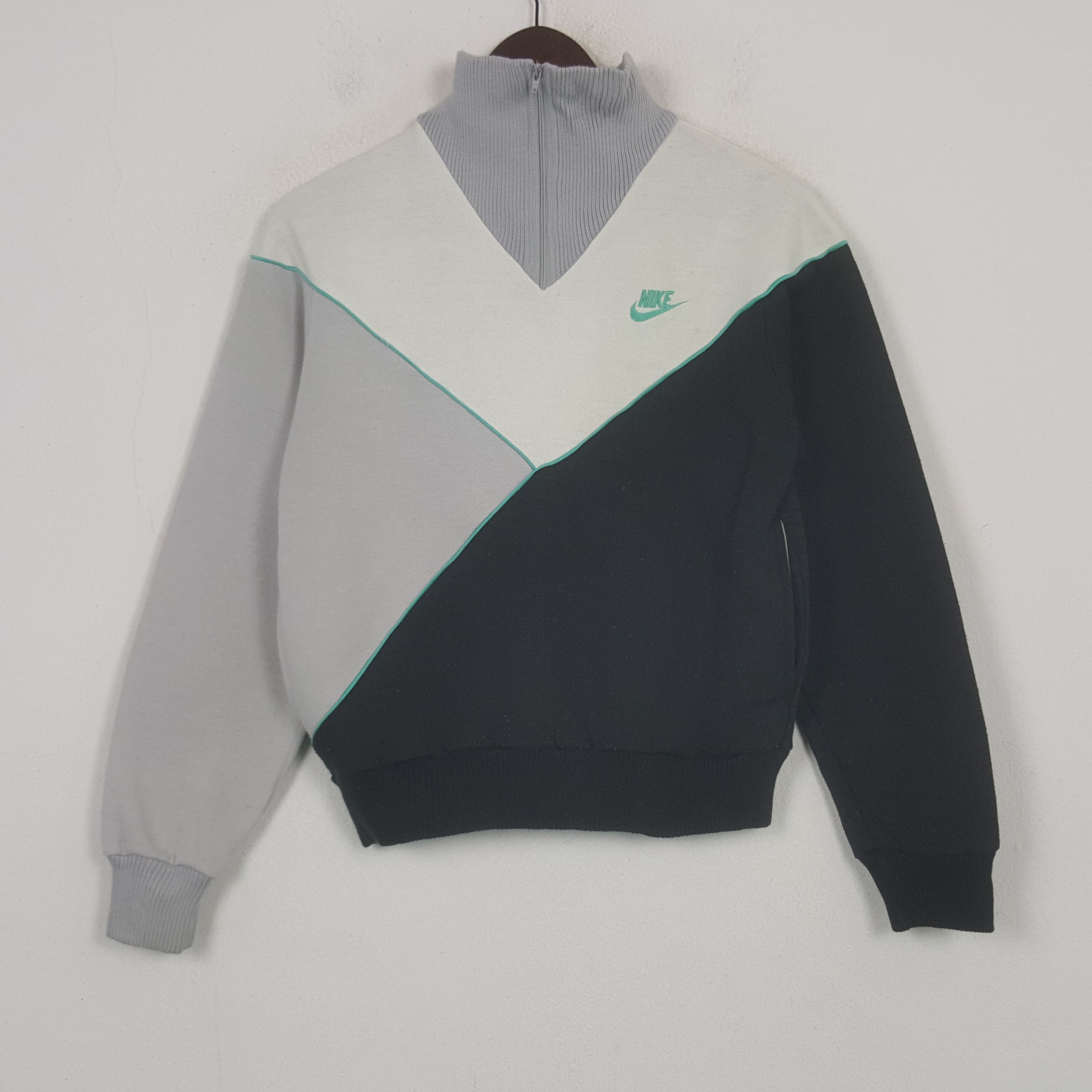 Nike Vintage NIKE Half Zipper Sweatshirt Size S / US 4 / IT 40 - 1 Thumbnail