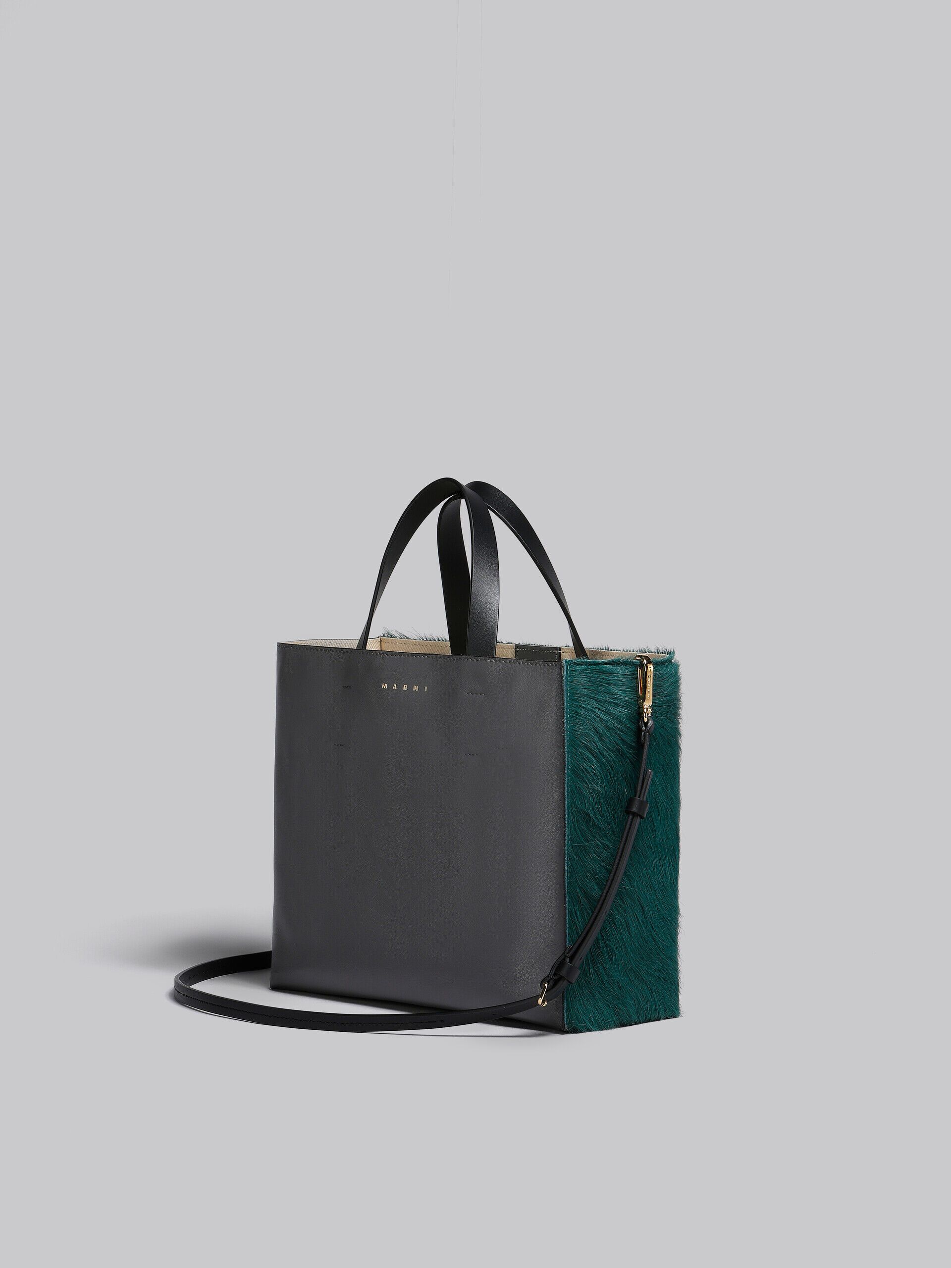 Marni o1w1db10125 Size:OS/Tote Bag in Black/Dark Green Size ONE SIZE - 2 Thumbnail