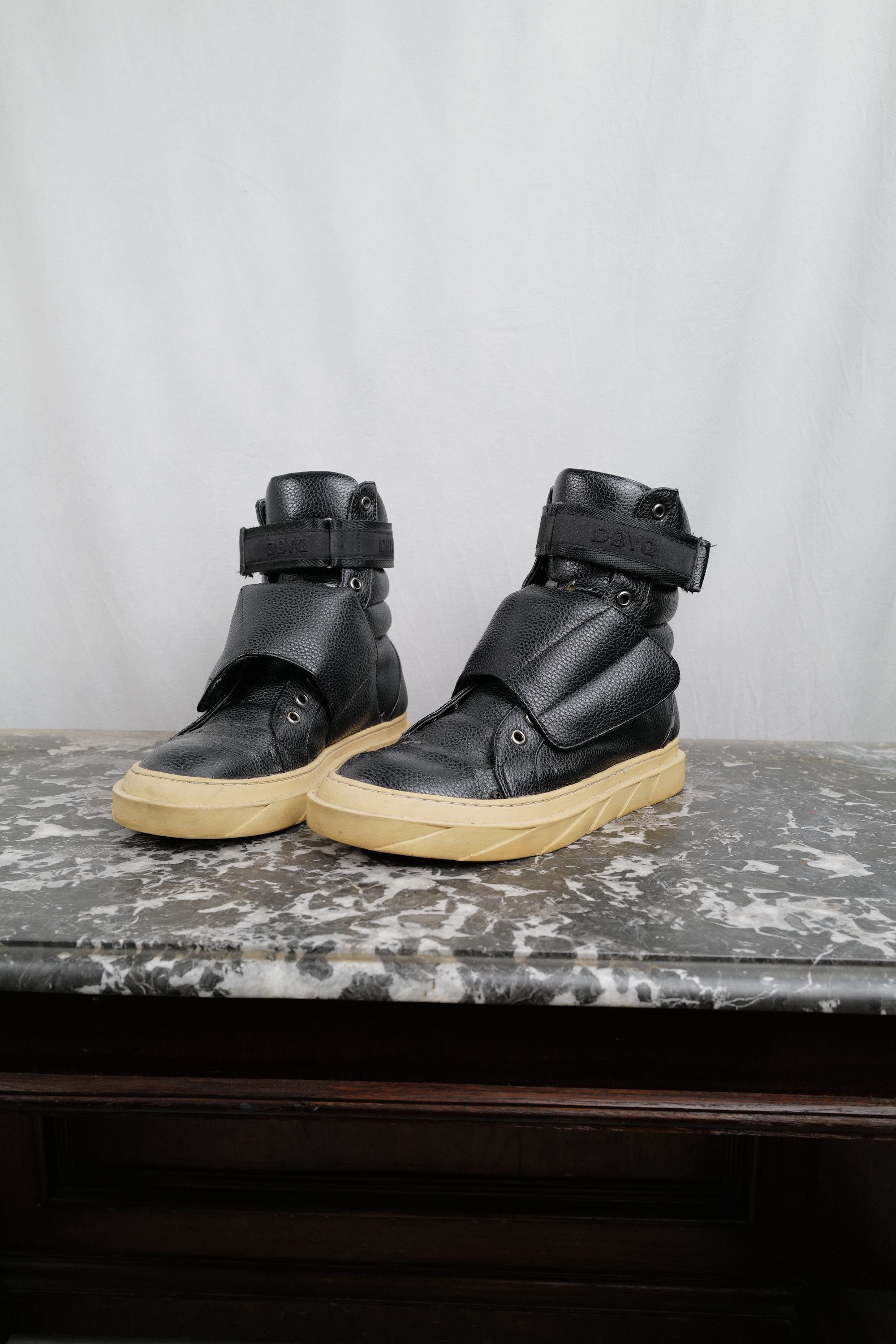 D by D DBYD HI-TOP FABRIC SNEAKER Size US 8 / EU 41 - 7 Thumbnail