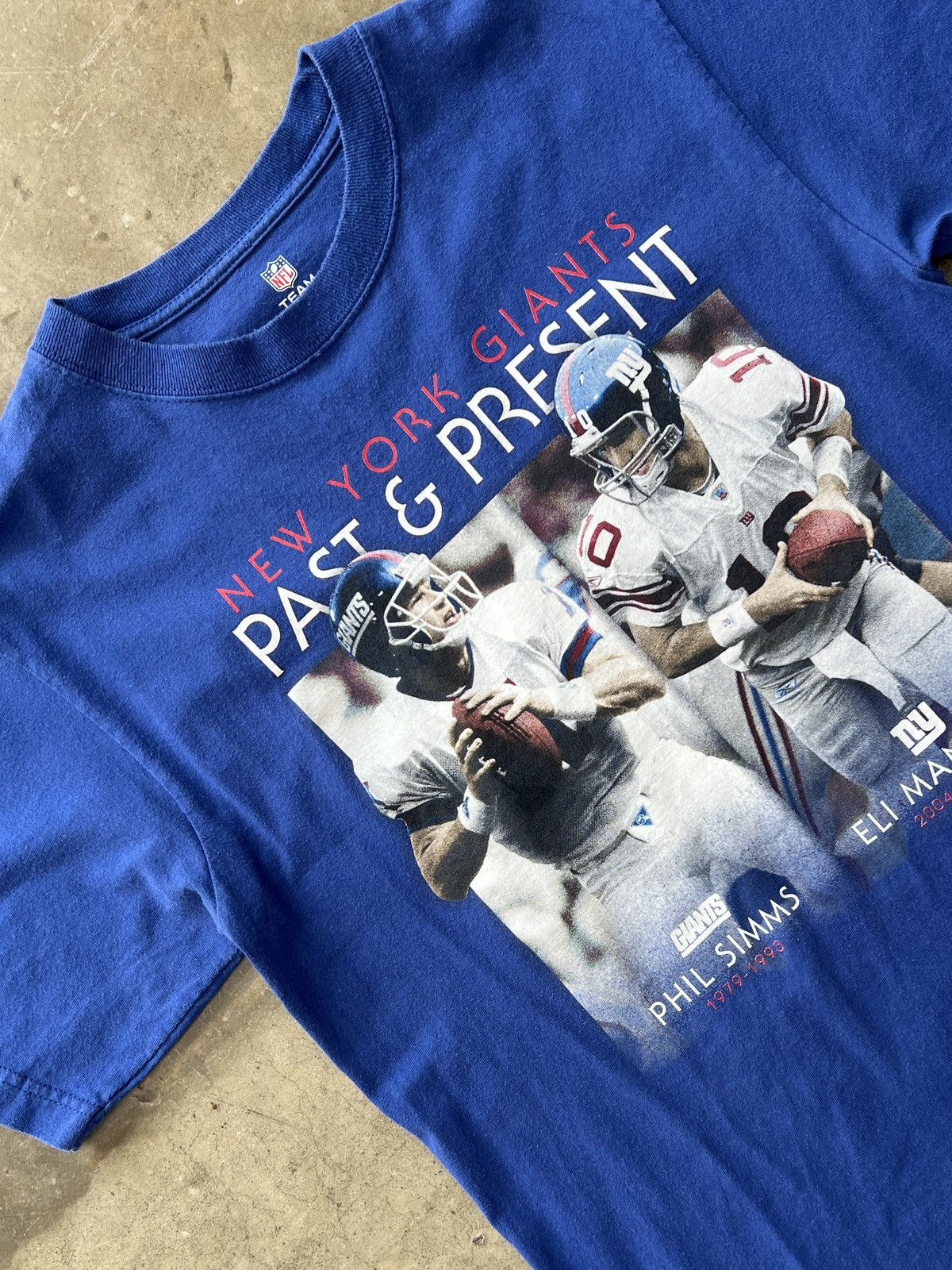 NFL × Vintage NFL New York Giants Phil Simms Eli Manning Tee Medium Size US M / EU 48-50 / 2 - 1 Thumbnail