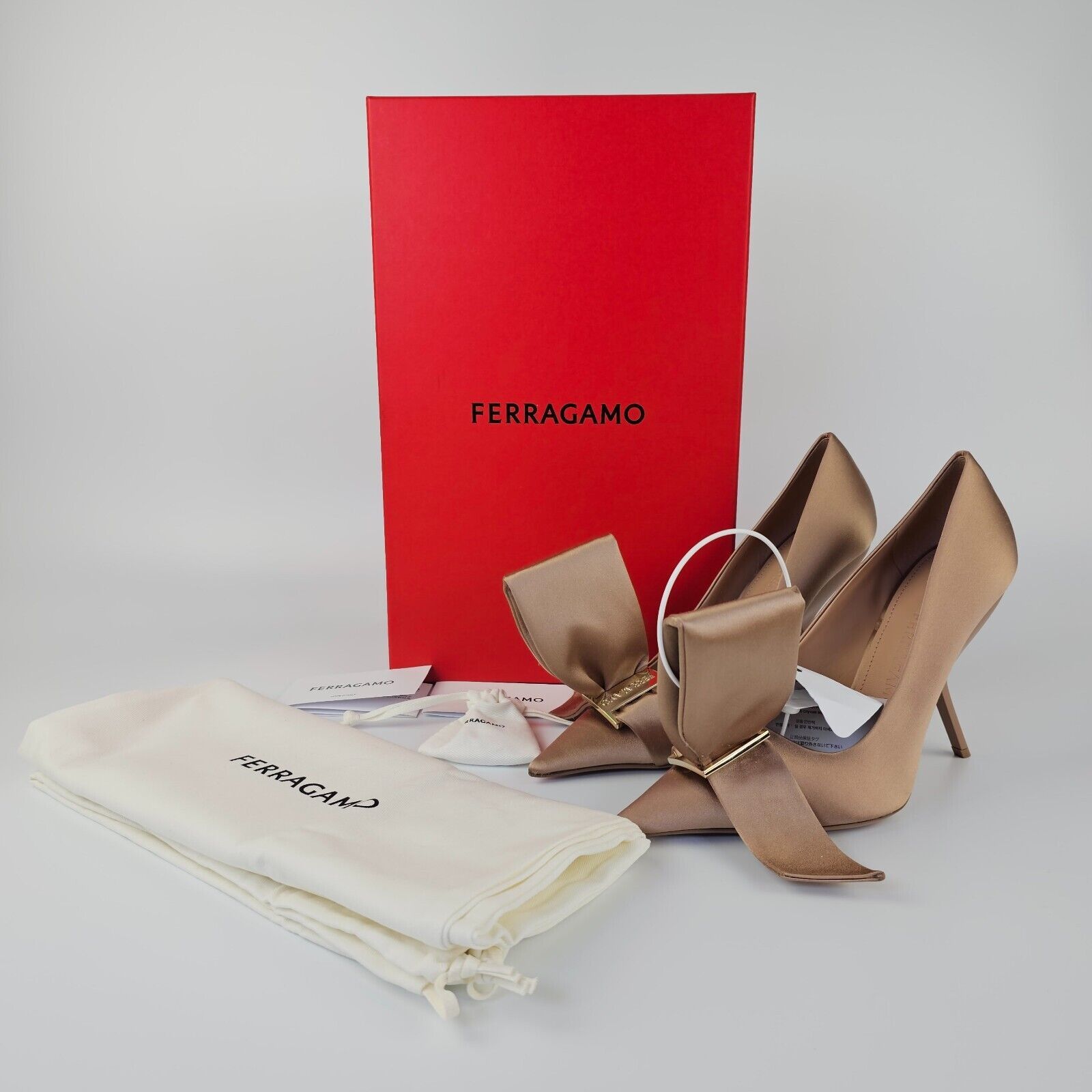 Ferragamo Erica 105mm Beige Satin Heeled Pumps New
