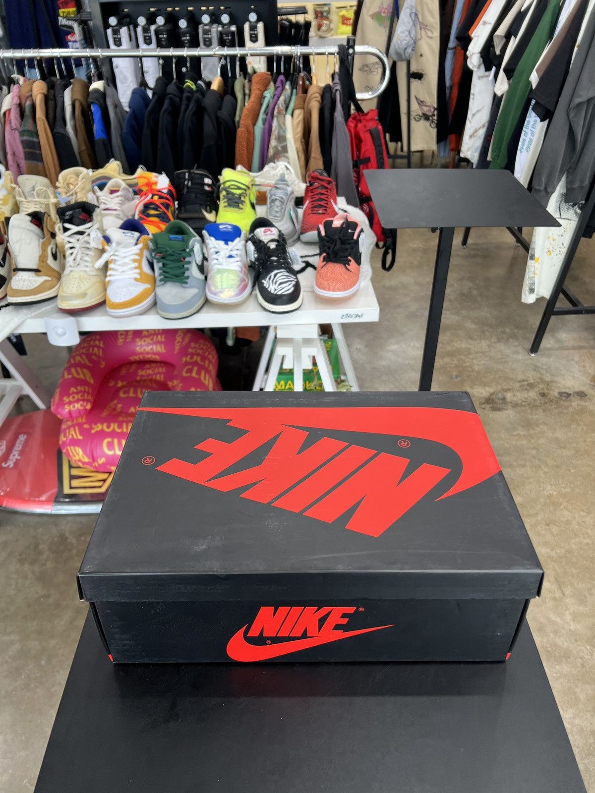 Jordan Brand × Nike Air Jordan 1 Shadow Sz. 11.5 (2018) Size US 11.5 / EU 44-45 - 15 Thumbnail